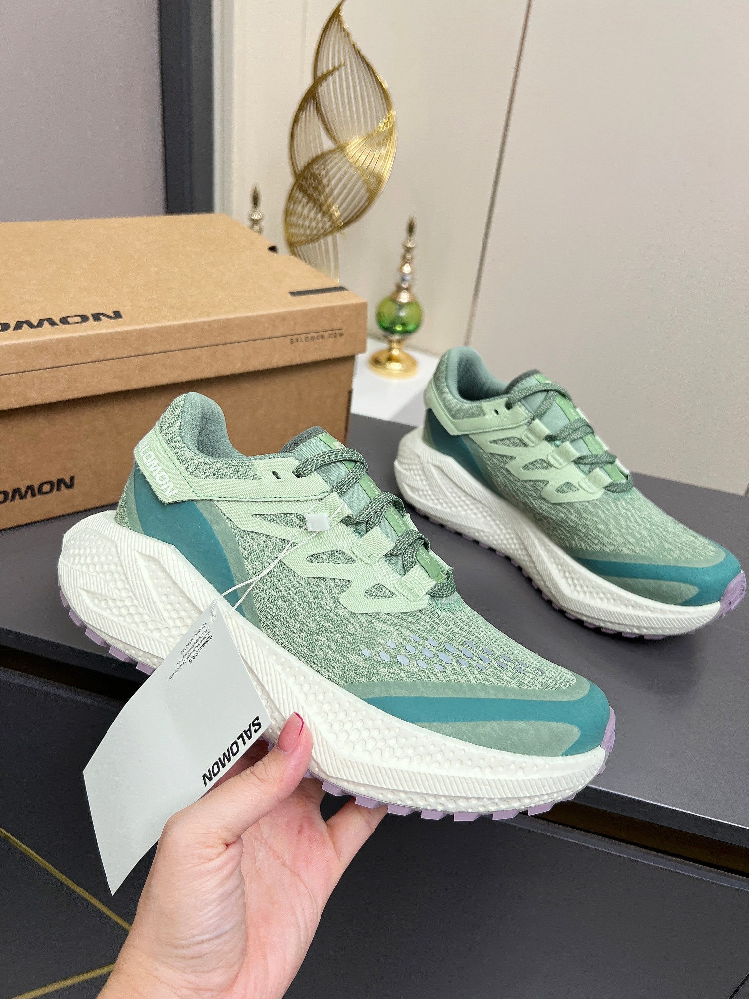 ALO 25S SALOMON ODYSSEY ELMT SNEAKER 45 MM IN PASTEL GREEN FABRIC