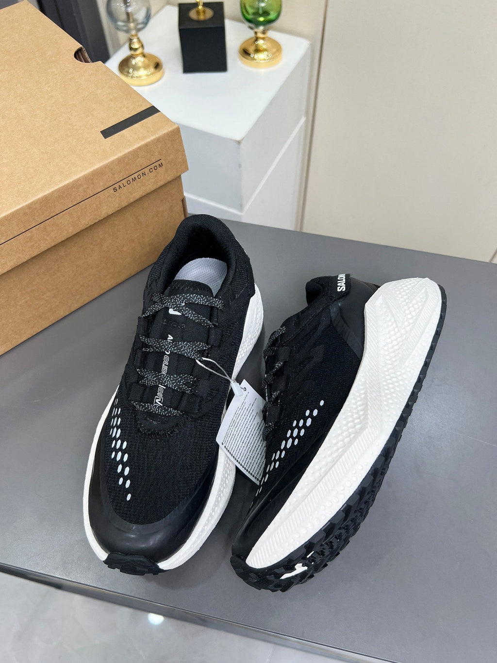 ALO 25S SALOMON ODYSSEY ELMT SNEAKER 45 MM IN BLACK FABRIC