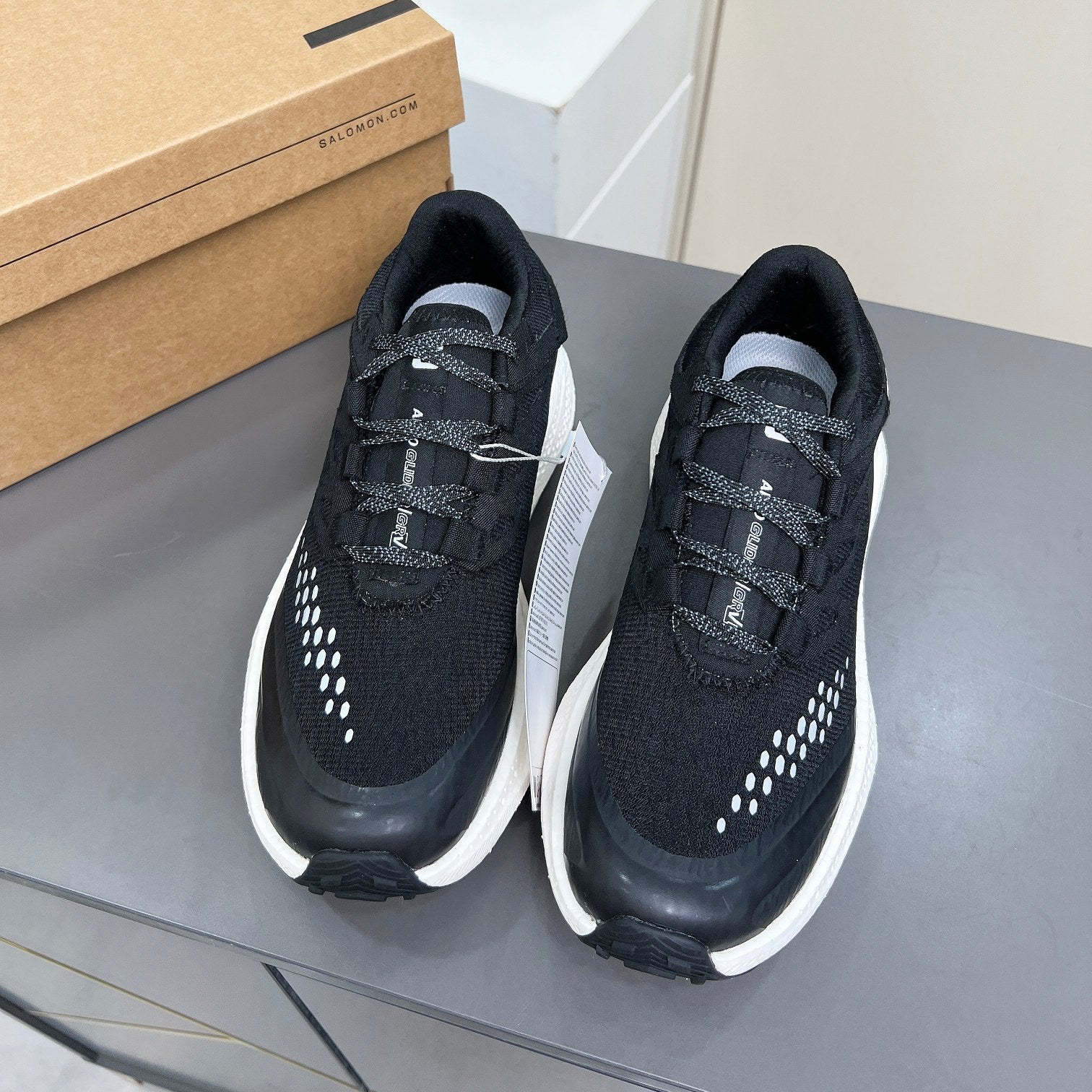 ALO 25S SALOMON ODYSSEY ELMT SNEAKER 45 MM IN BLACK FABRIC