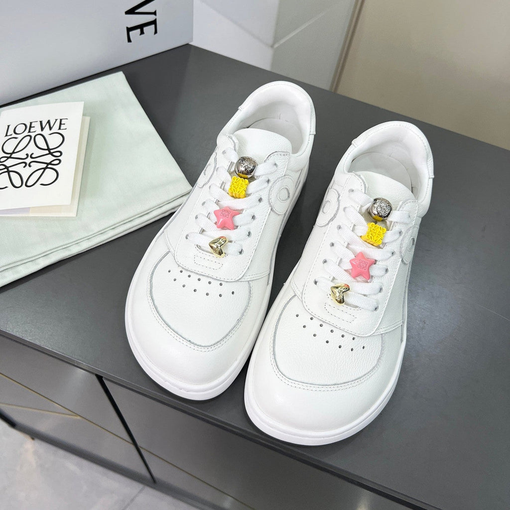 LOEWE 26S LOW TOP SNEAKERS IN WHITE CALFSKIN WITH CHARM LACES