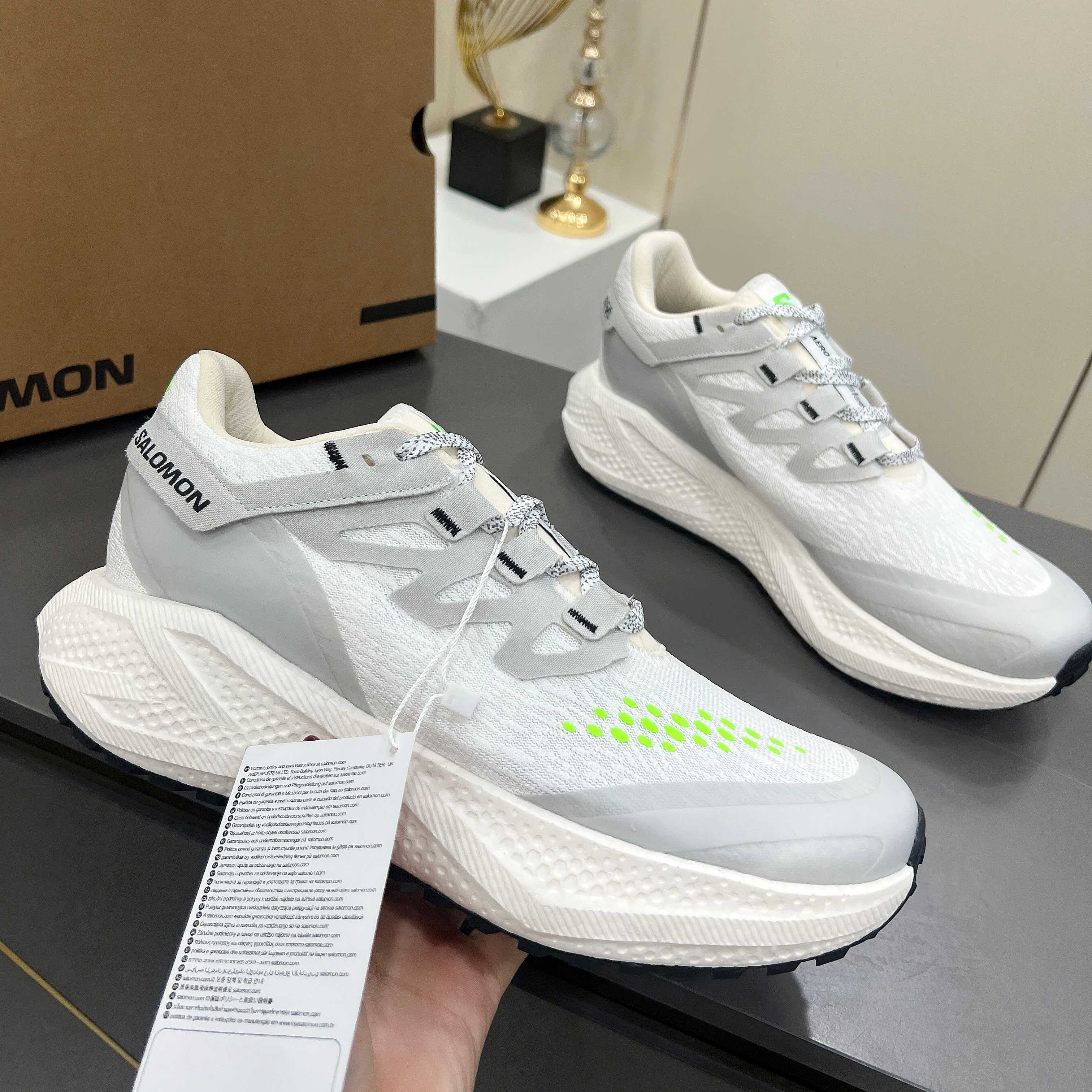 ALO 25S SALOMON ODYSSEY ELMT SNEAKER 45 MM IN WHITE AND GREY FABRIC