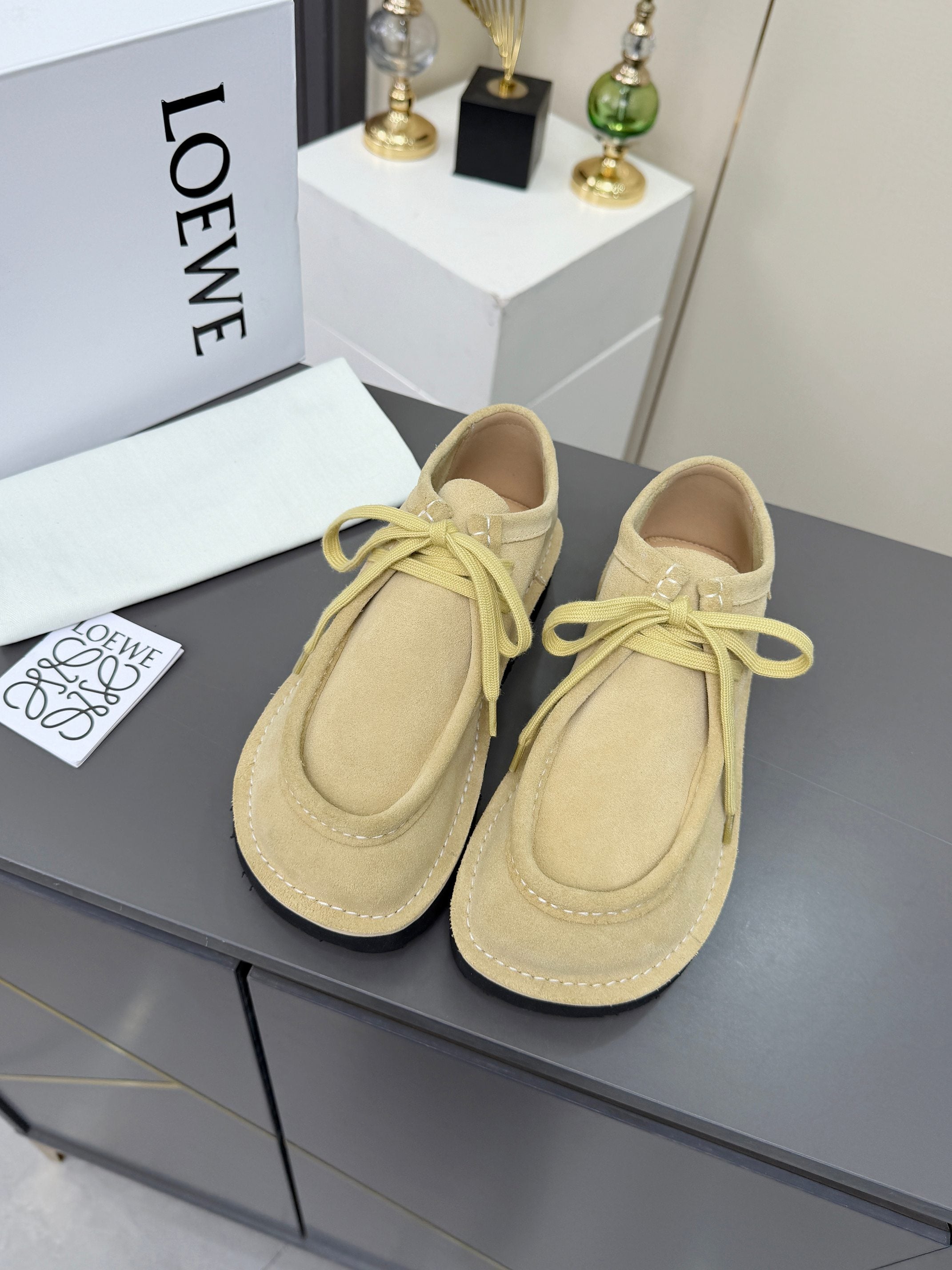 LOEWE 26S ANKLE BOOTS IN BEIGE SUEDE