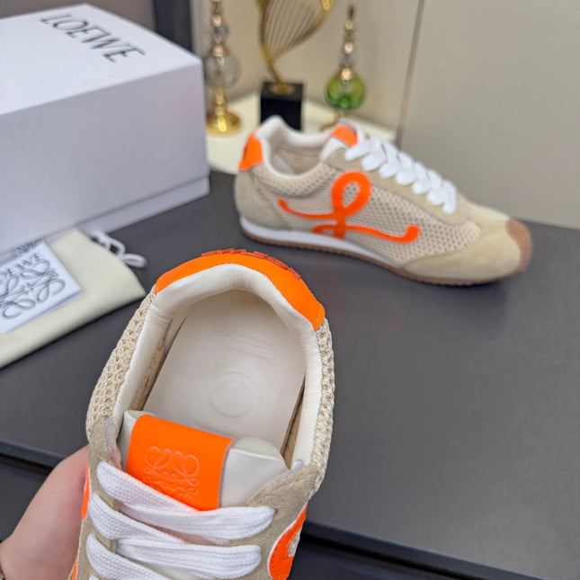 LOEWE 26S RUNNER 2.0 SNEAKERS IN BEIGE SUEDE AND MESH FABRIC