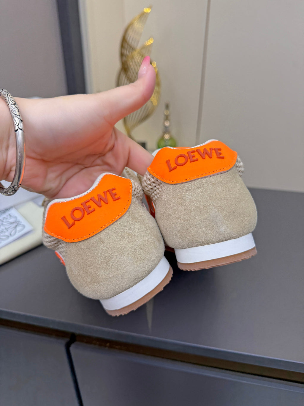 LOEWE 26S RUNNER 2.0 SNEAKERS IN BEIGE SUEDE AND MESH FABRIC