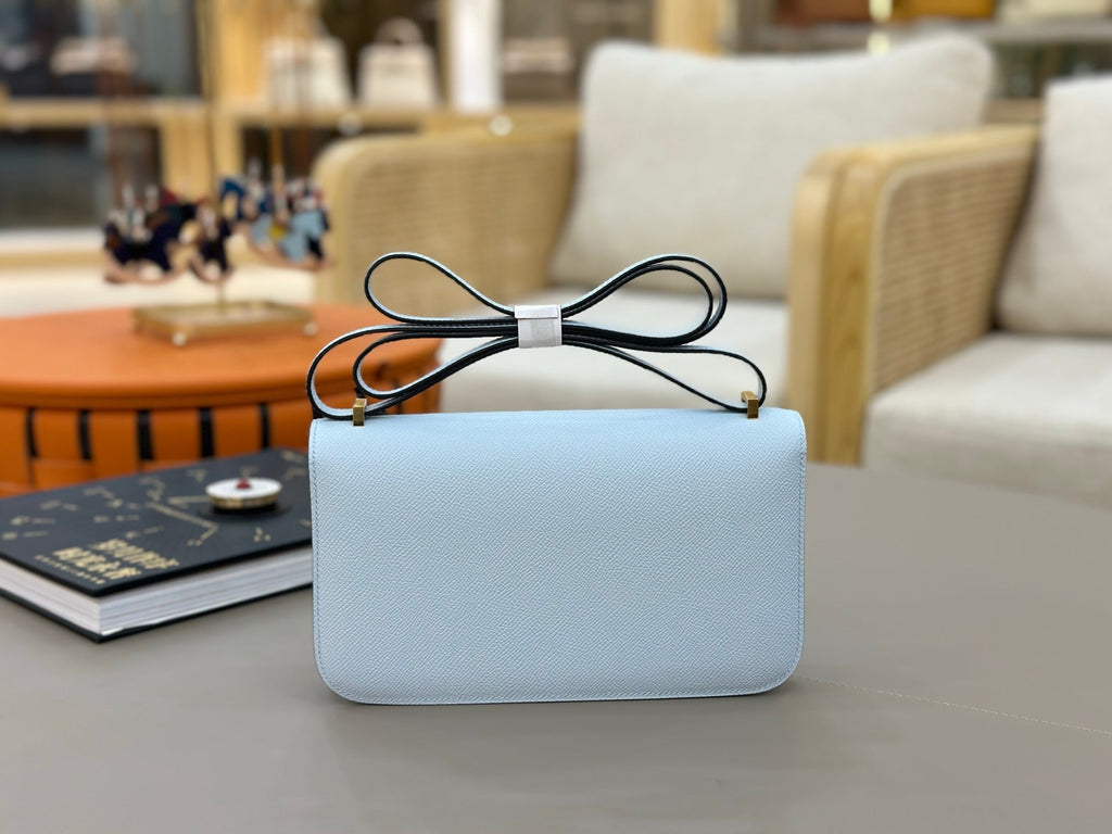 HM 25S CONSTANCE ELAN 24 CM IN SKY BLUE EPSOM WITH GOLD HARDWARE