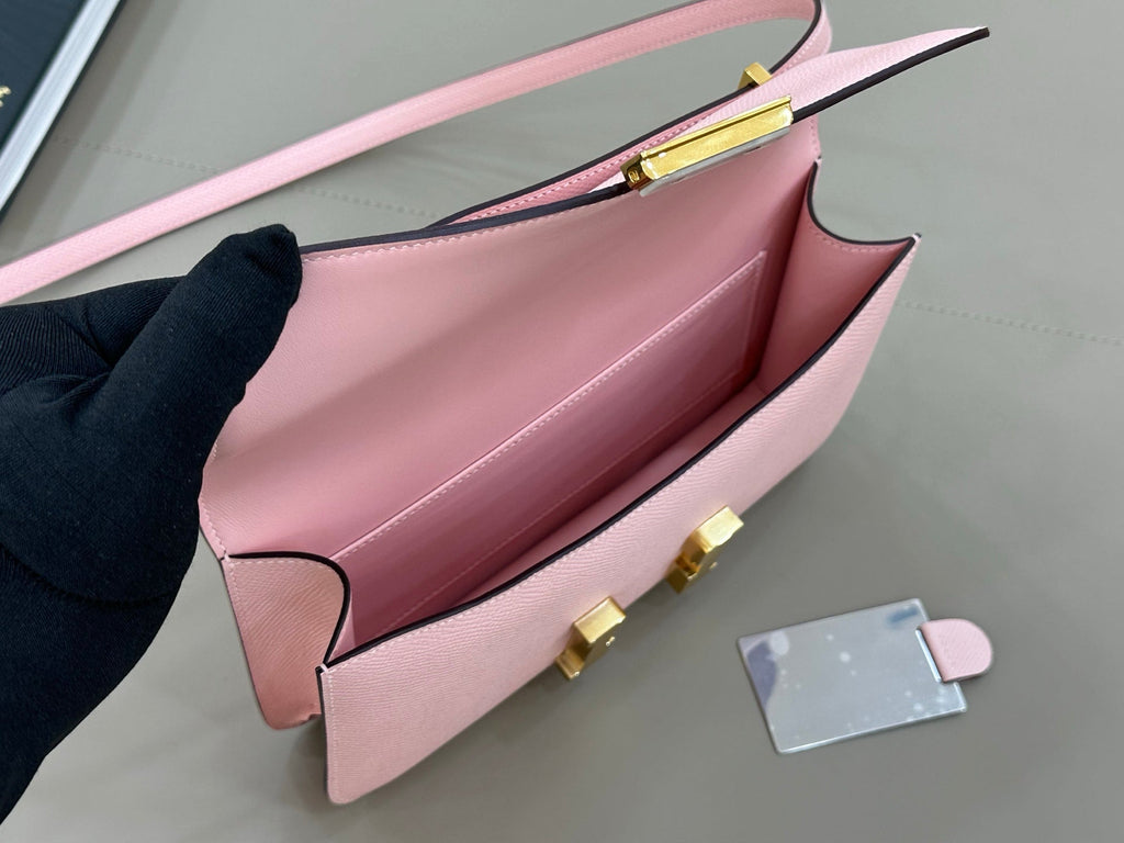 HM 25S CONSTANCE ELAN 24 CM IN LIGHT PINK EPSOM WITH GOLD HARDWARE