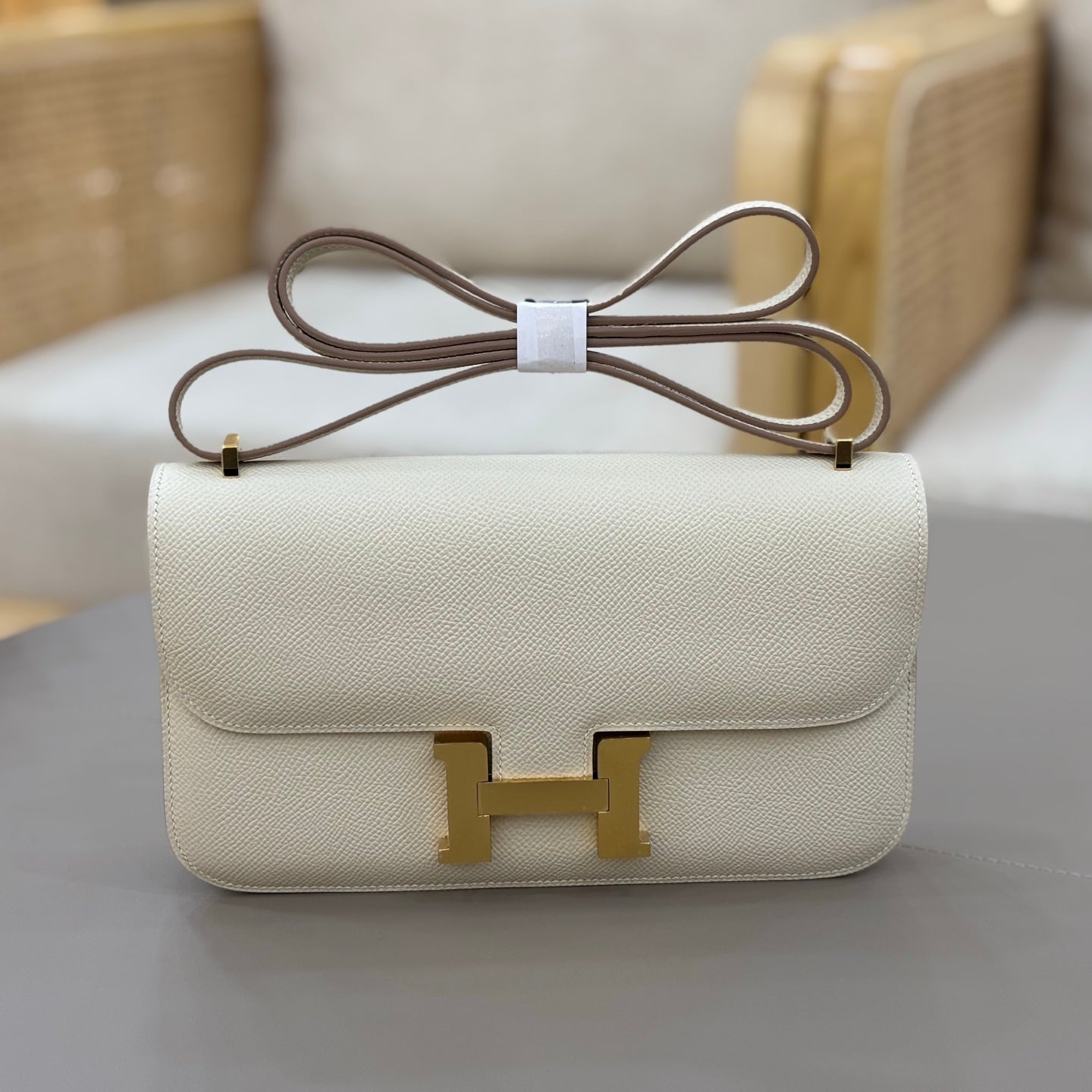 HM 25S CONSTANCE ELAN 24 CM IN CREAM WHITE EPSOM WITH GOLD HARDWARE