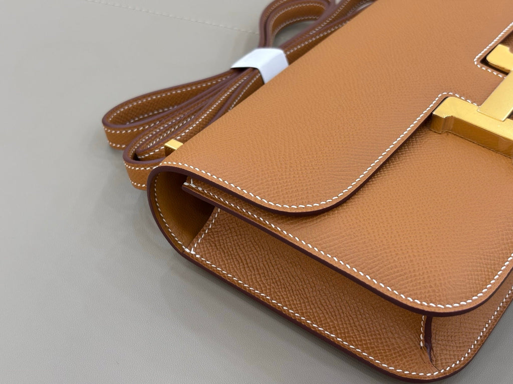 HM 25S CONSTANCE ELAN 24 CM IN BROWN EPSOM WITH GOLD HARDWARE