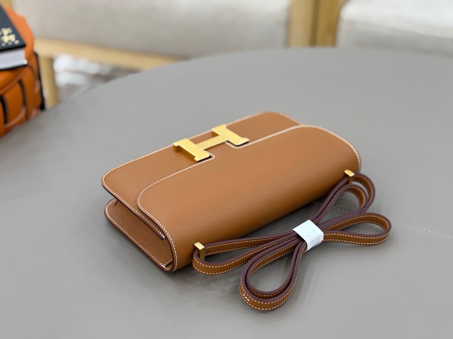 HM 25S CONSTANCE ELAN 24 CM IN BROWN EPSOM WITH GOLD HARDWARE