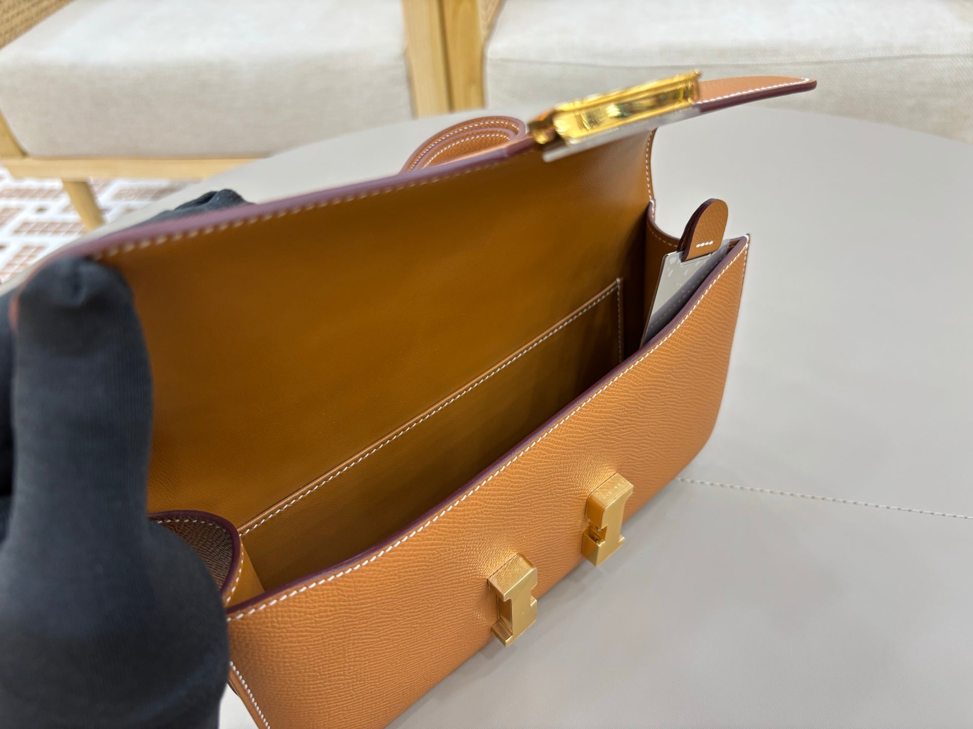 HM 25S CONSTANCE ELAN 24 CM IN BROWN EPSOM WITH GOLD HARDWARE
