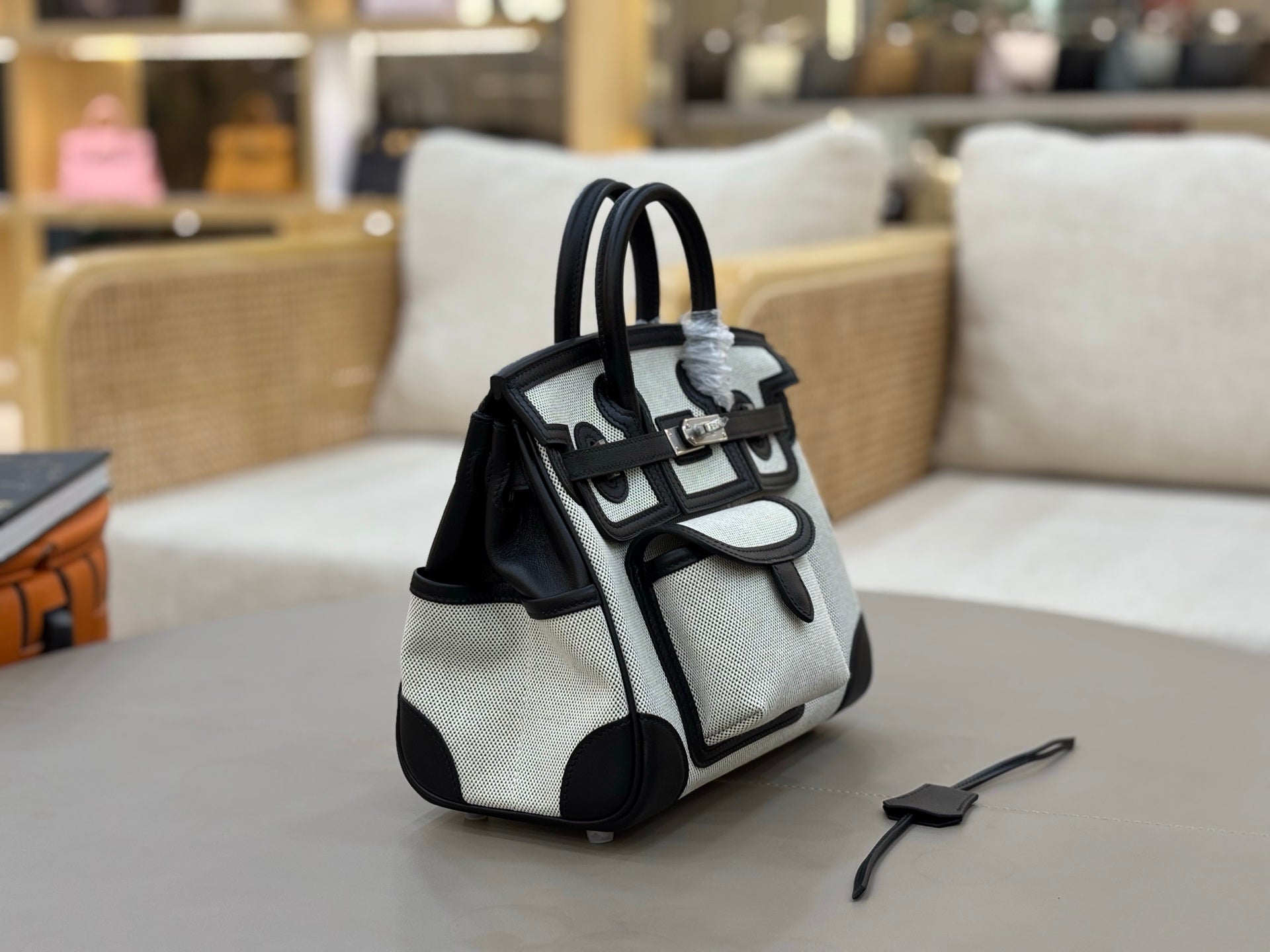 HM 25S BIRKIN CARGO 25 CM IN OFF-WHITE CANVAS AND BLACK SWIFT WITH SILVER HARDWARE