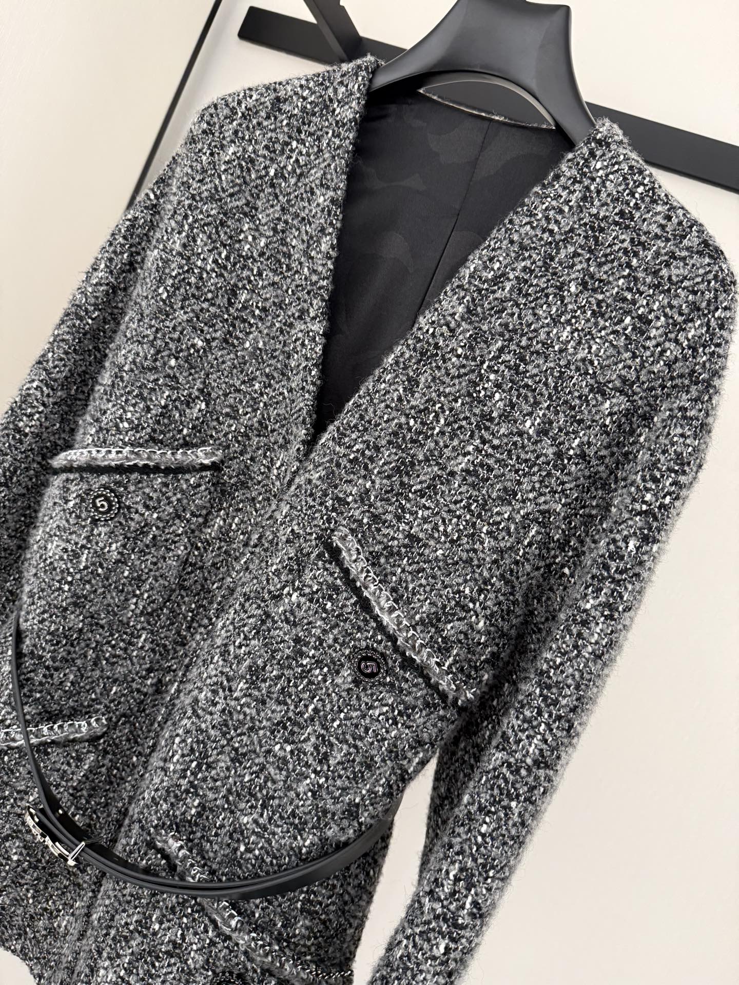 CHANEL 25S COAT 423