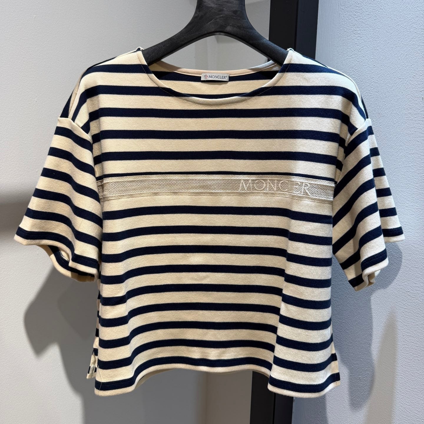 MONCLER 26S SHORT-SLEEVE T-SHIRT 677