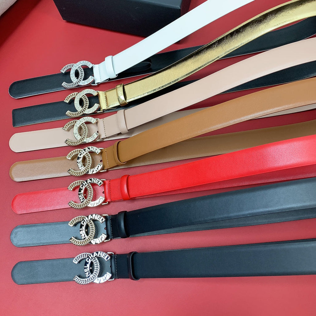 CC MEDIUM 30 MM BELT CHERRY RED CALFSKIN GOLD HARDWARE WITH LETTER