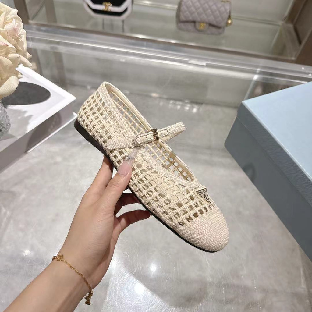 PRADA 26S LOGO PLAQUE MARY JANE FLATS IN CREAM WHITE WOVEN FIBER