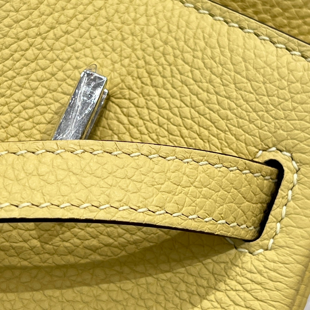 HM 25S BIRKIN 25 CM IN YELLOW TOGO WITH KEY SILVER