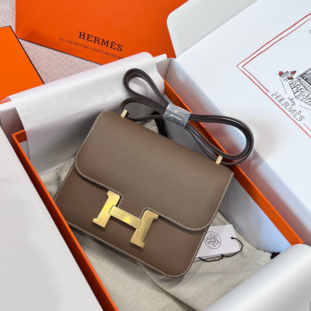 HM 25S CONSTANCE 19 CM IN TAUPE BROWN EPSOM WITH GOLD HARDWARE