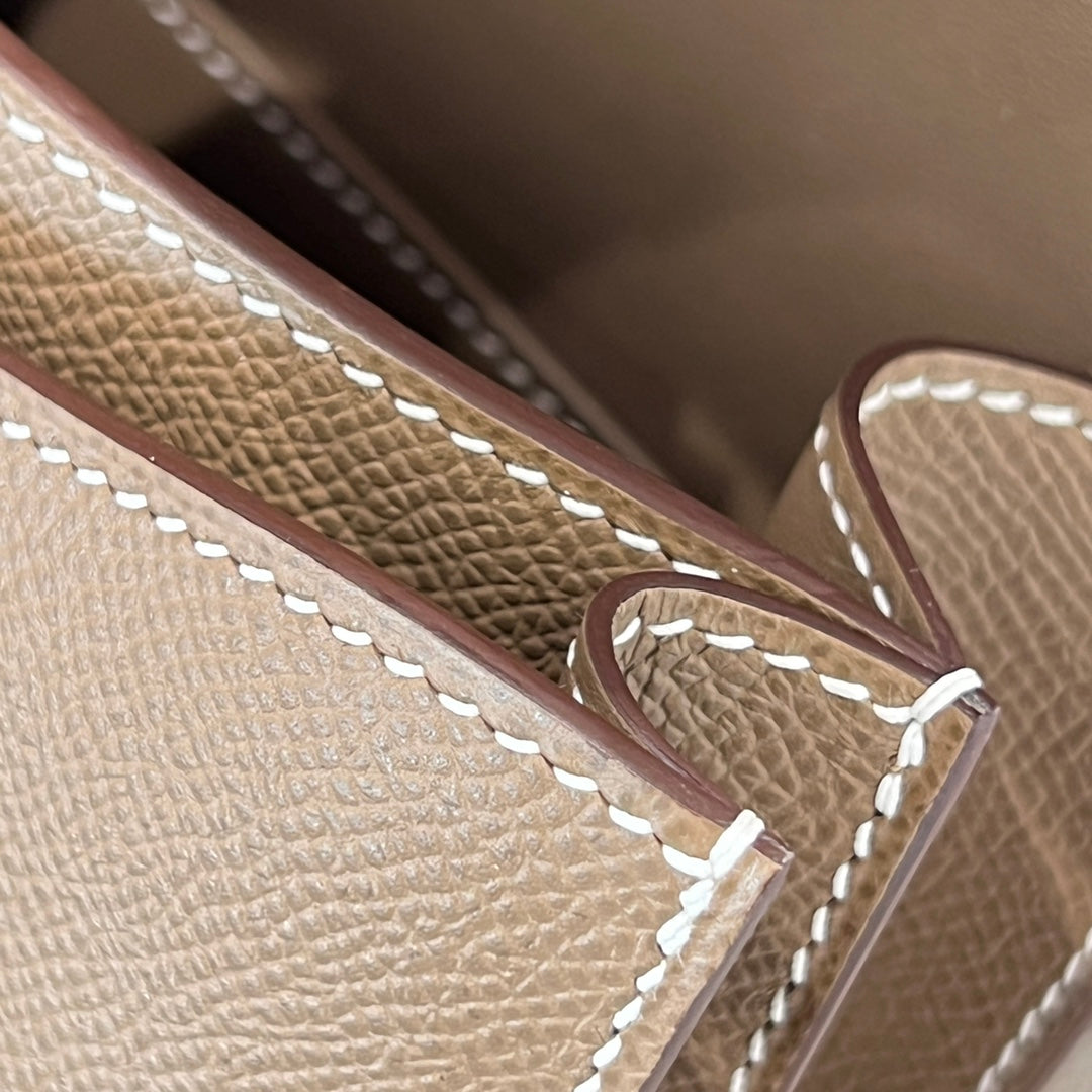 HM 25S CONSTANCE 19 CM IN TAUPE BROWN EPSOM WITH GOLD HARDWARE