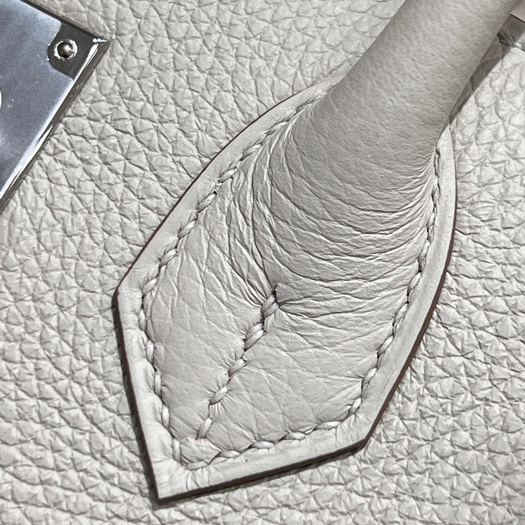 HM 25S BIRKIN 25 CM IN CREAM WHITE TOGO WITH KEY SILVER