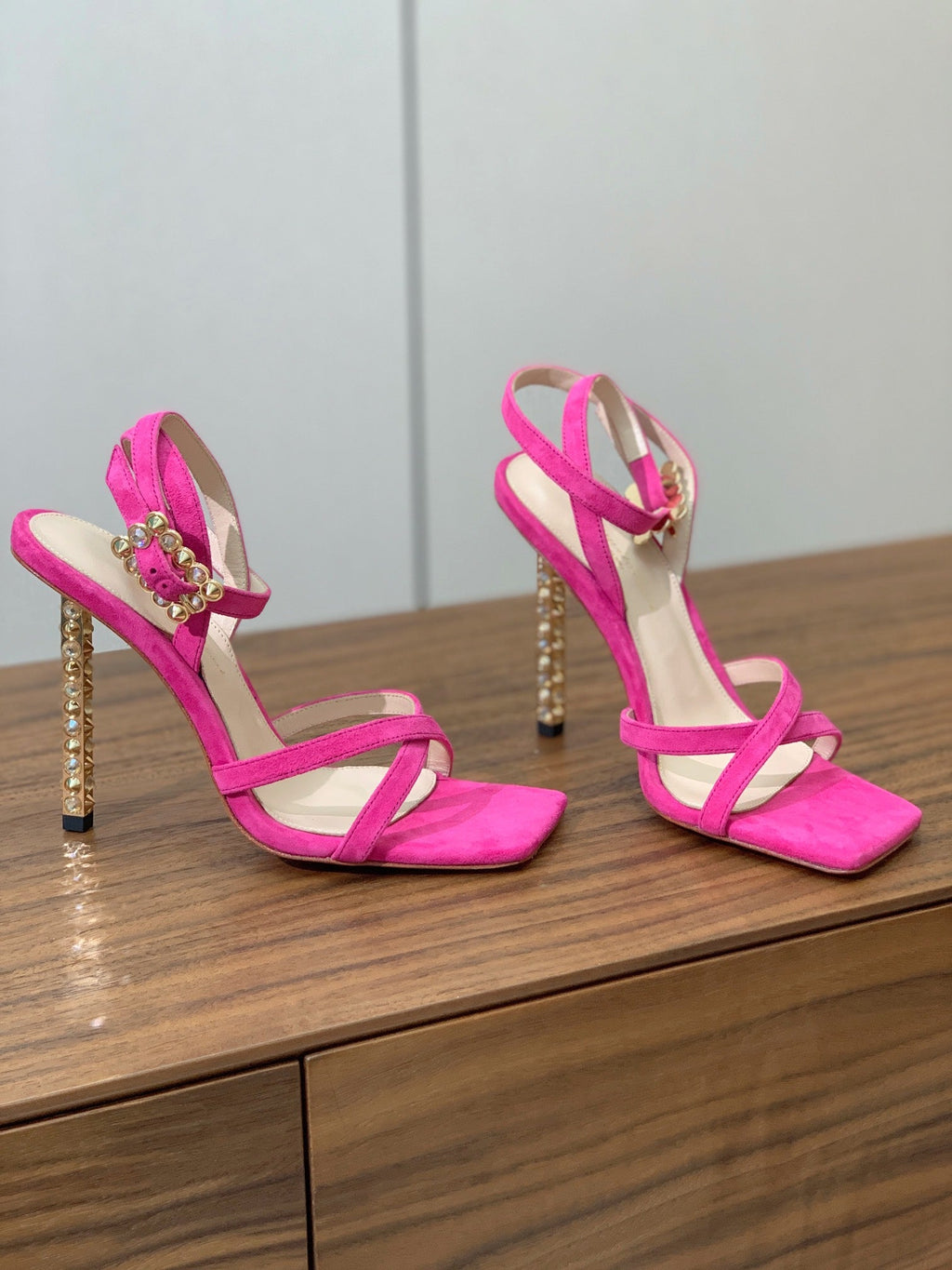 GIANVITO ROSSI 26S CRYSTAL HEELS 105 MM IN PINK SUEDE