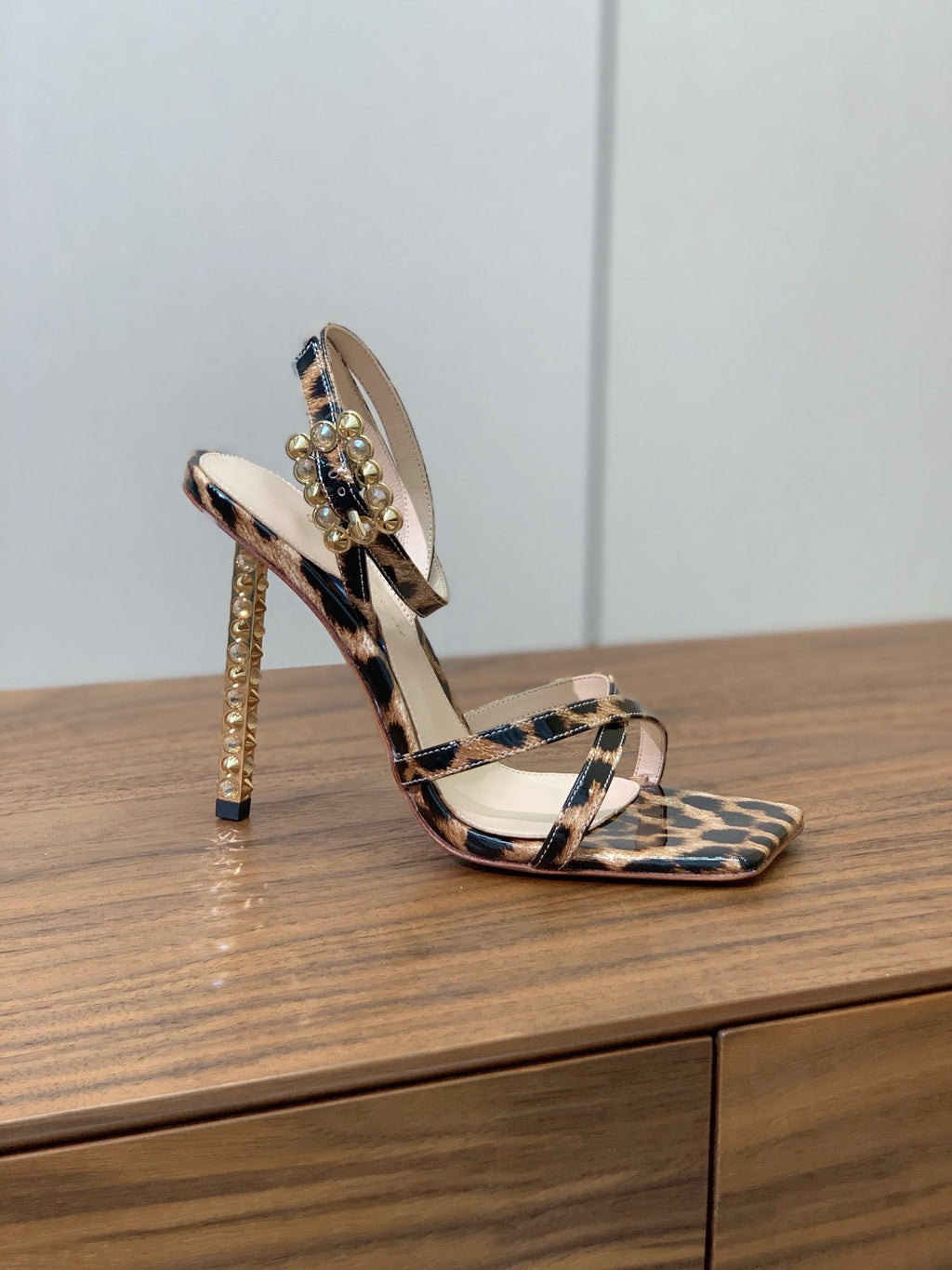 GIANVITO ROSSI 26S CRYSTAL HEELS 105 MM IN LEOPARD PRINT PATENT LAMBSKIN