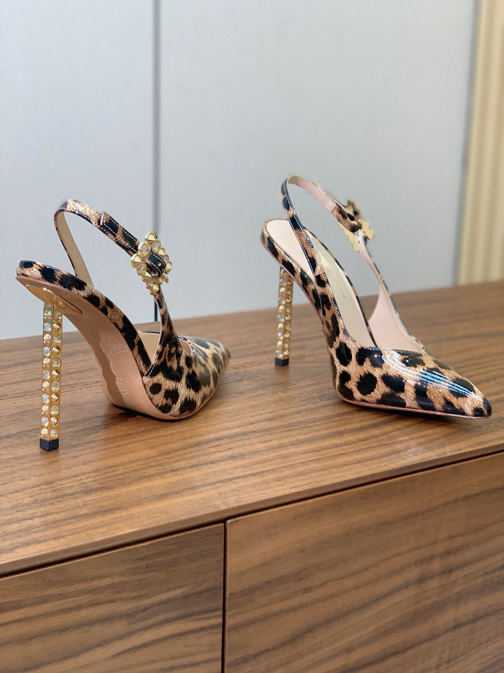 GIANVITO ROSSI 26S SLINGBACK HEELS 105 MM IN LEOPARD PRINT PATENT LAMBSKIN