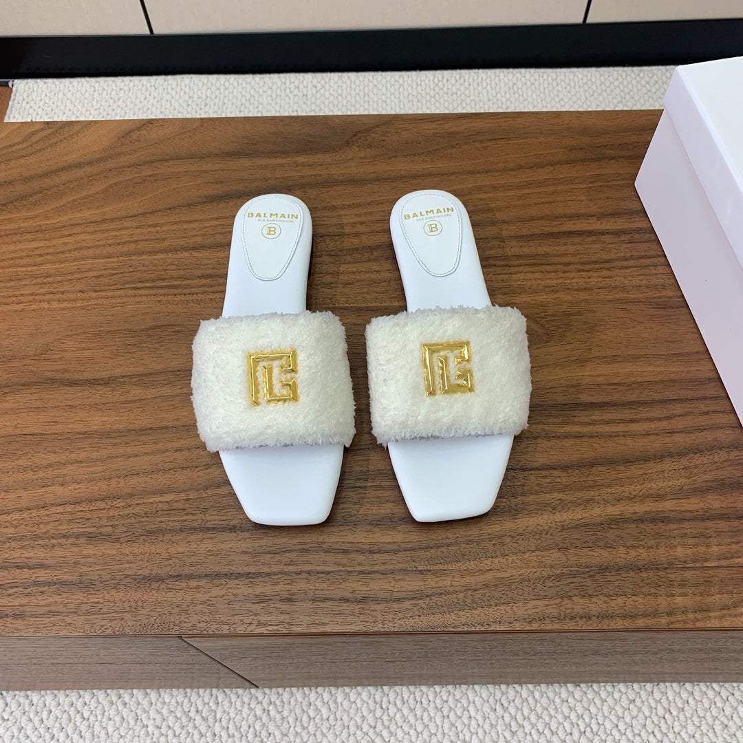 BALMAIN 26S SANDALS IN WHITE WOOL AND CALFSKIN