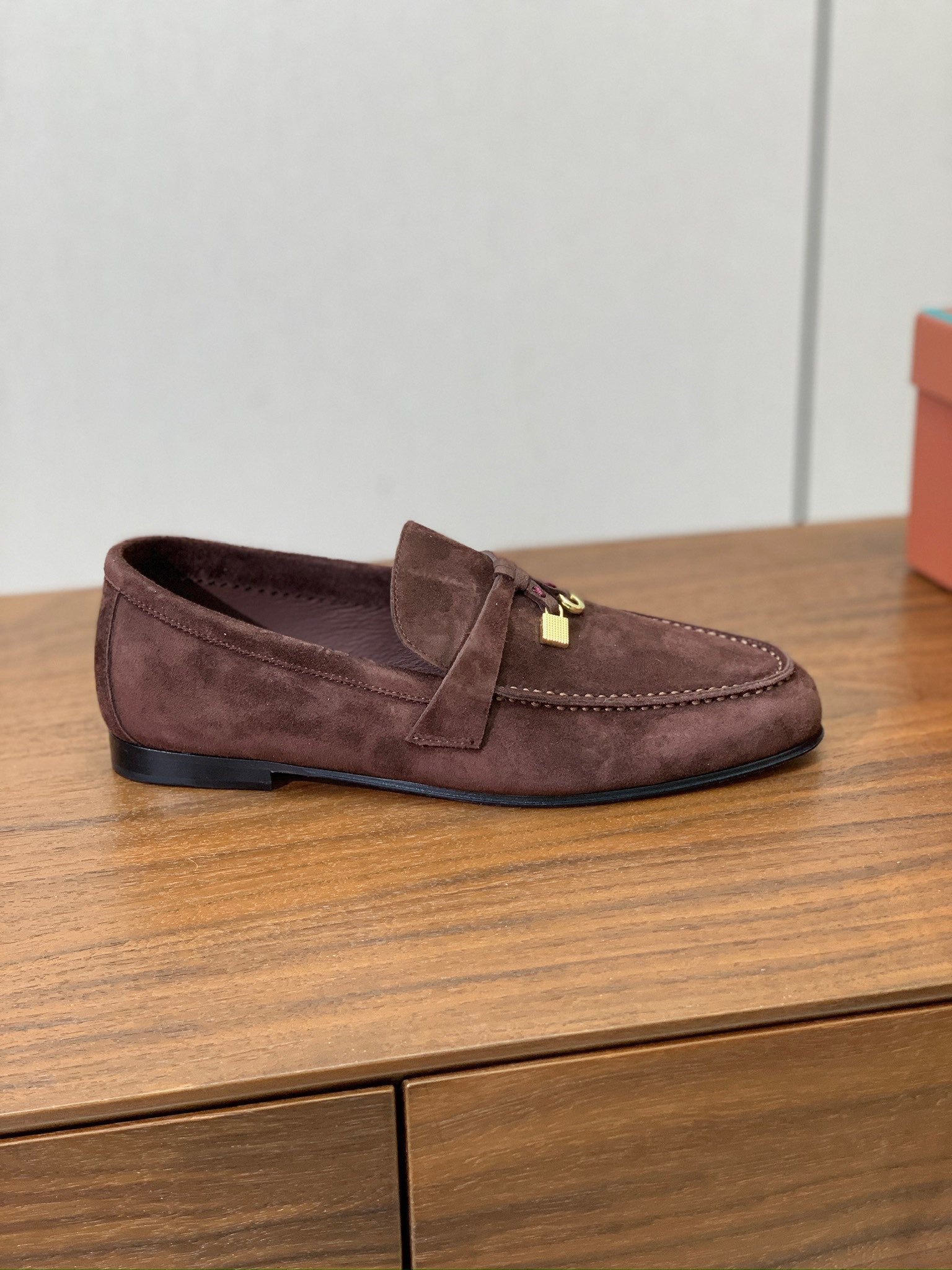 LP 26S SUMMER CHARMS WALK LOAFER IN DARK BROWN SUEDE GOLD HARDWARE