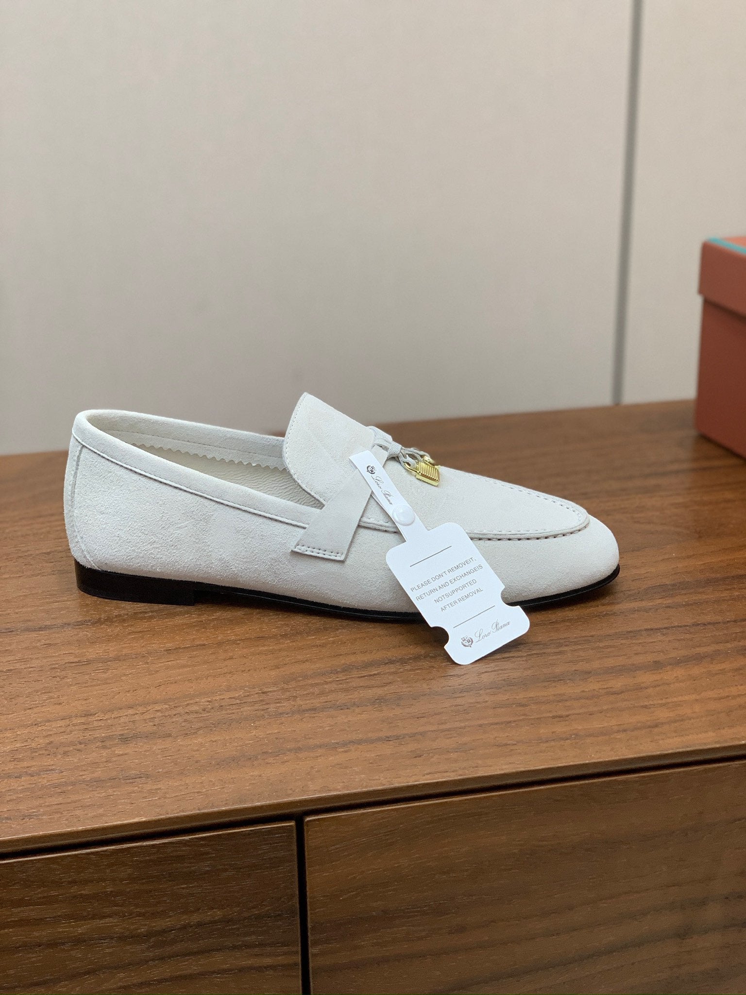 LP 26S SUMMER CHARMS WALK LOAFER IN WHITE SUEDE GOLD HARDWARE