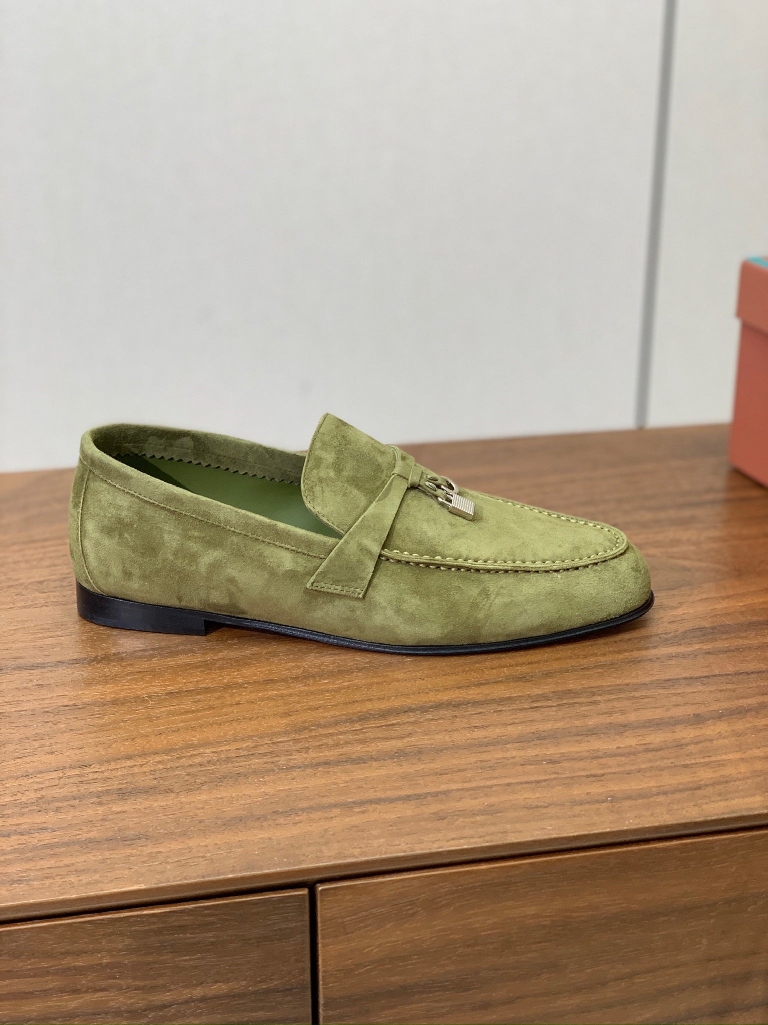 LP 26S SUMMER CHARMS WALK LOAFER IN OLIVE GREEN SUEDE GOLD HARDWARE