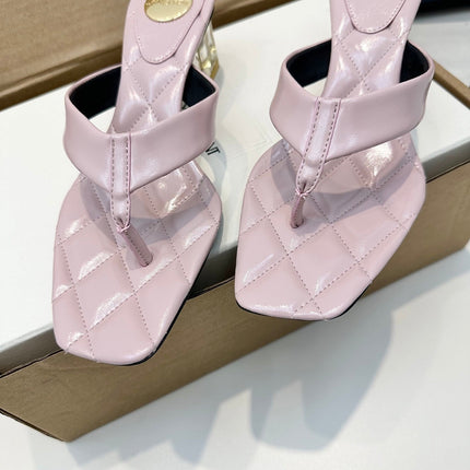 YSL 26S QUILTED THONG SANDALS 50 MM IN PASTEL PINK LAMBSKIN
