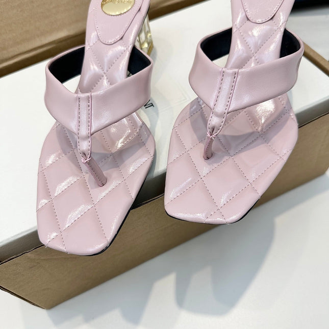 YSL 26S QUILTED THONG SANDALS 50 MM IN PASTEL PINK LAMBSKIN