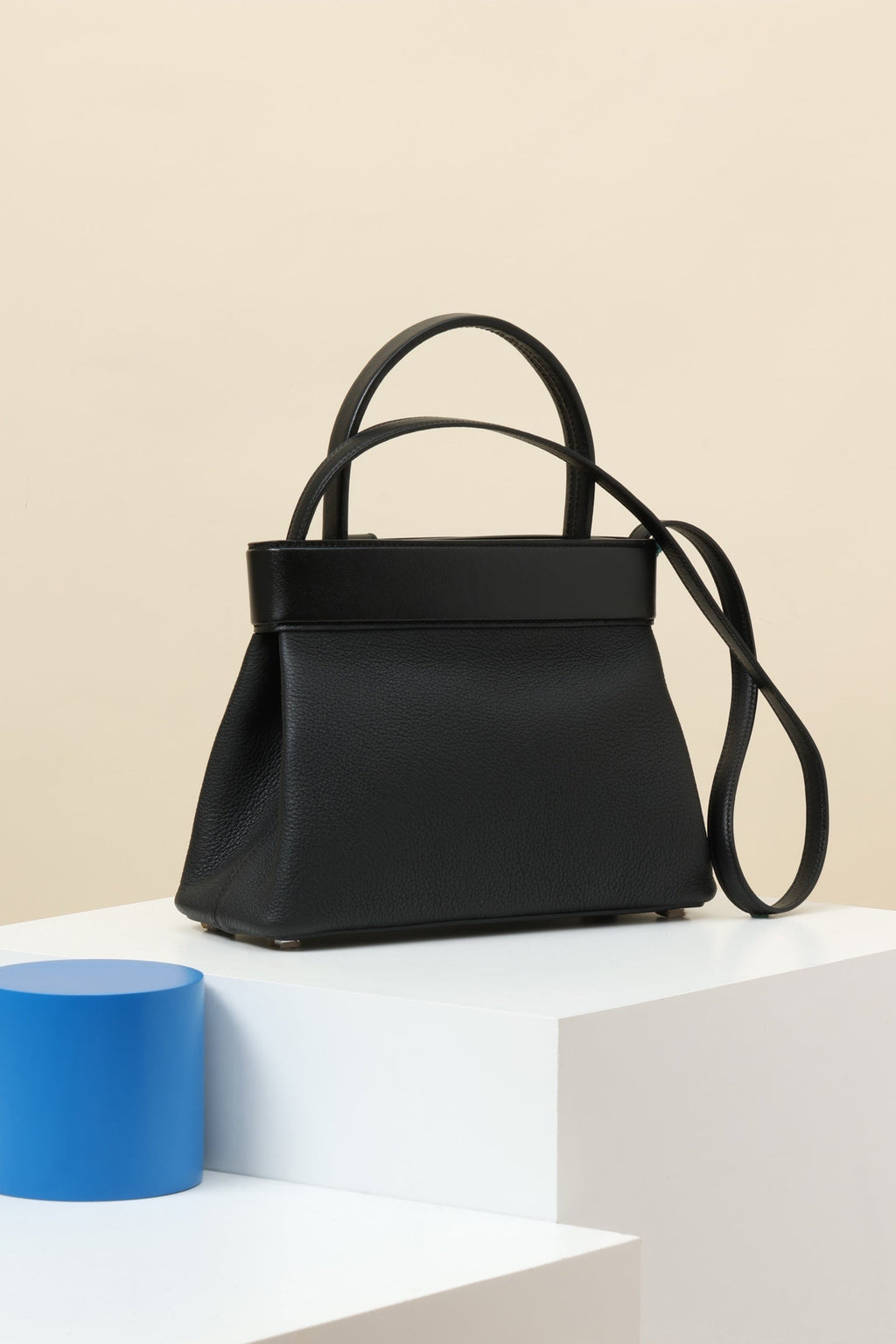 HM 25S MEDOR 27 CM IN BLACK TOGO