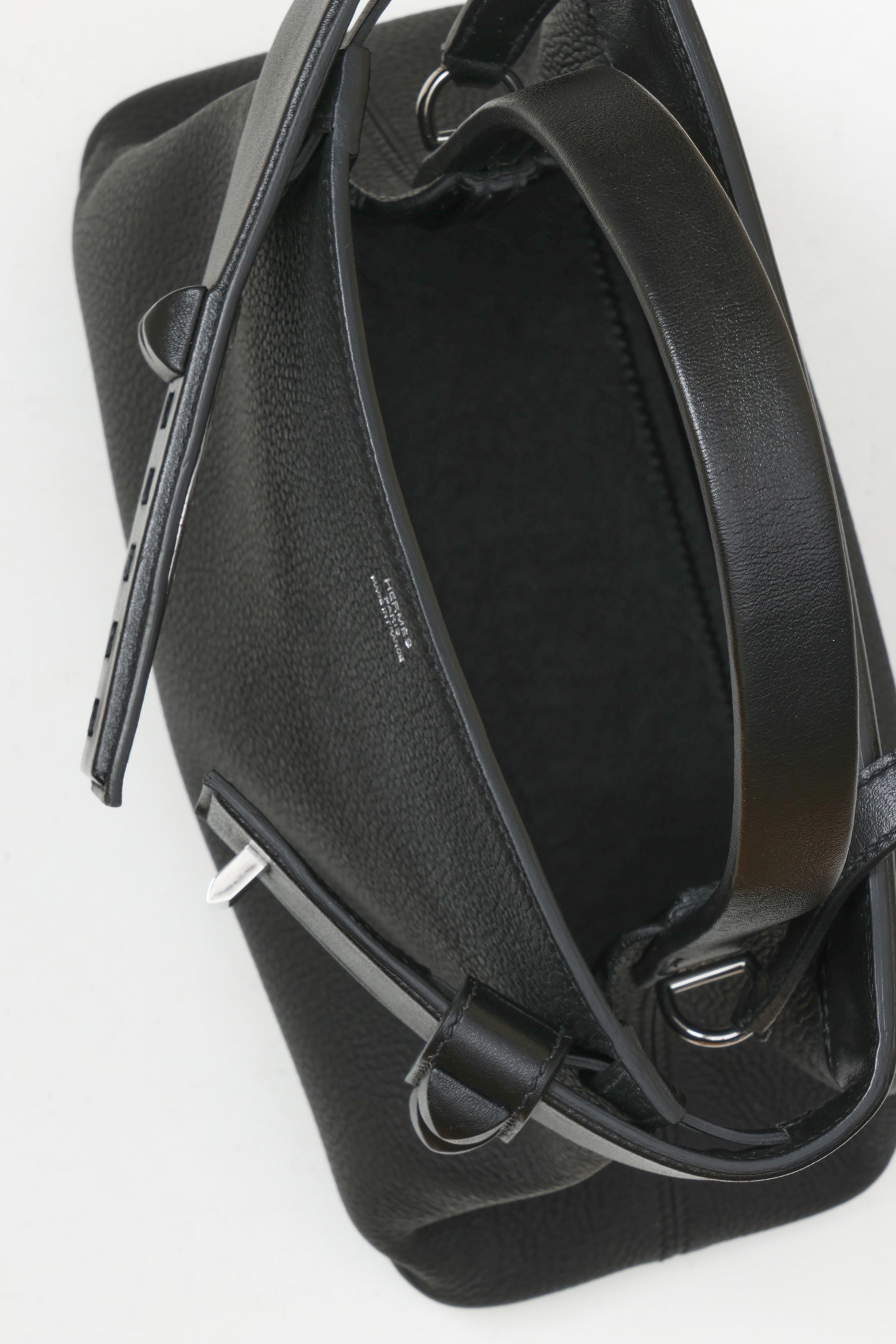 HM 25S MEDOR 27 CM IN BLACK TOGO
