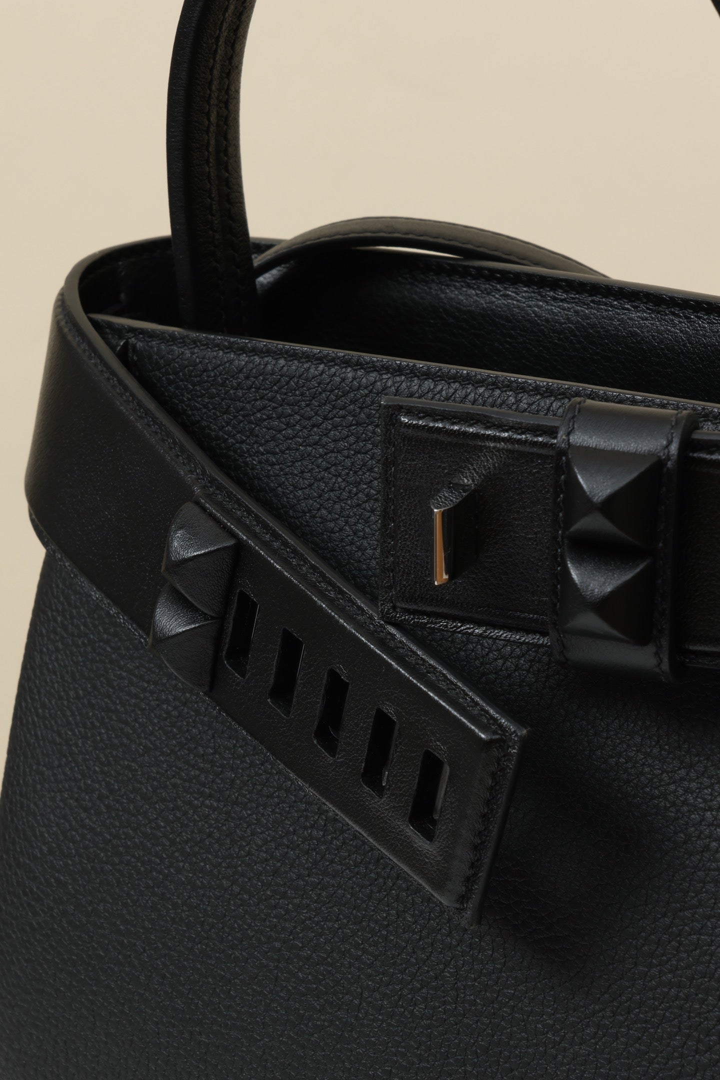 HM 25S MEDOR 27 CM IN BLACK TOGO