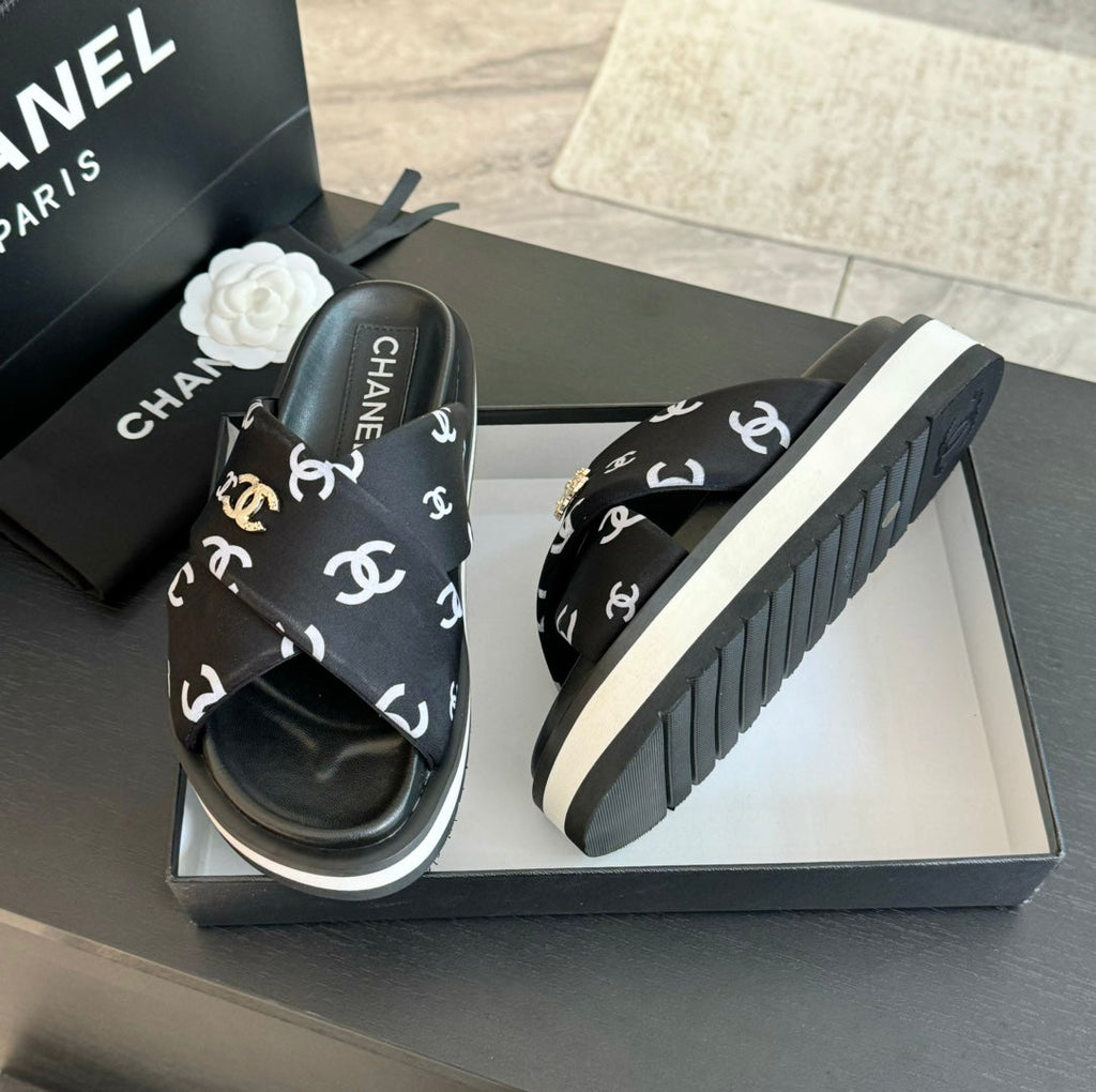 Cross Straps Mule Sandals Lambskin Black