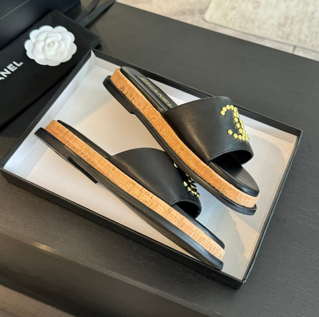 Double C Wood Grain Platform Slippers Black Sheepskin
