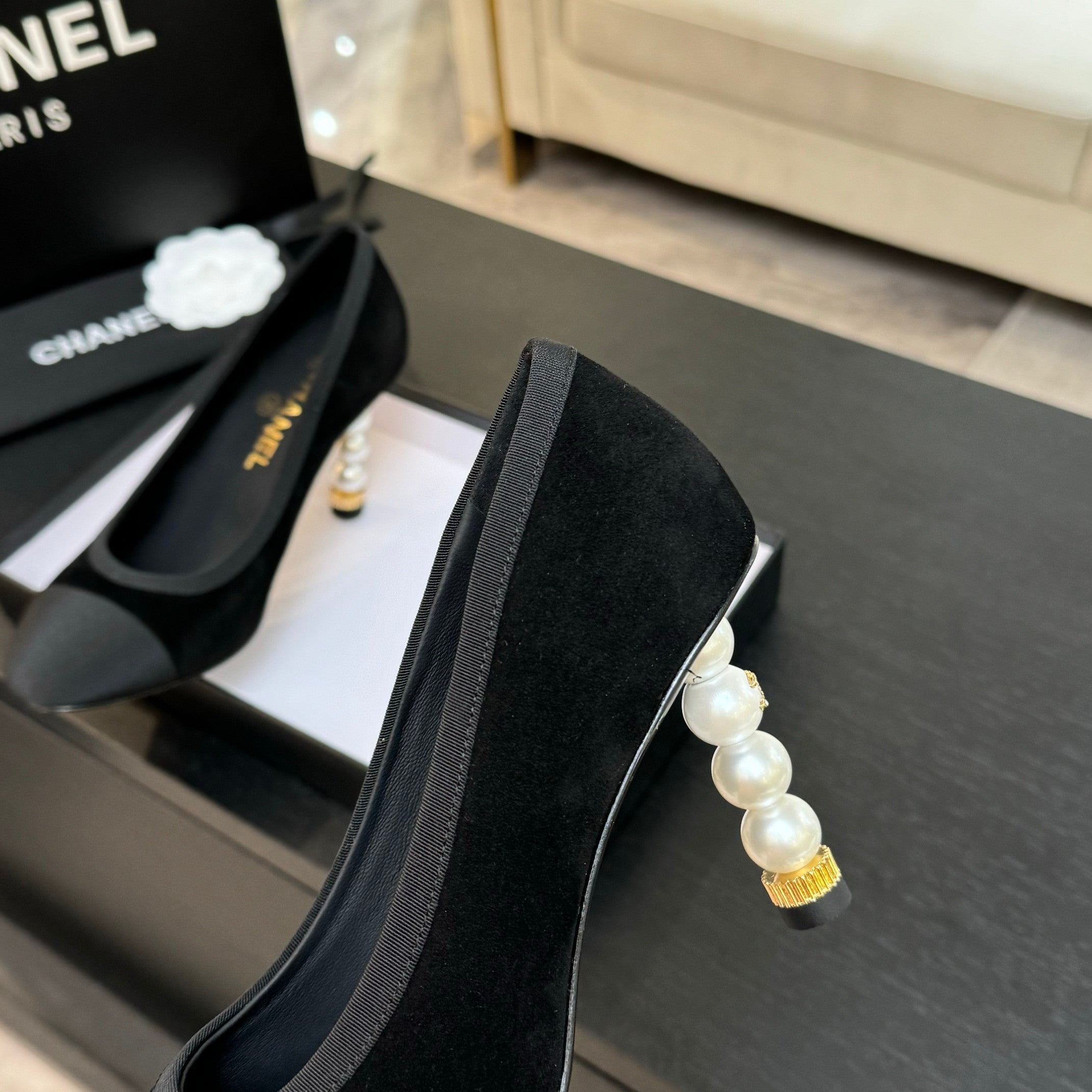 CHANEL 25S PUMP 85MM IN BLACK SUEDE AND FABRIC PEARL ACCENTS