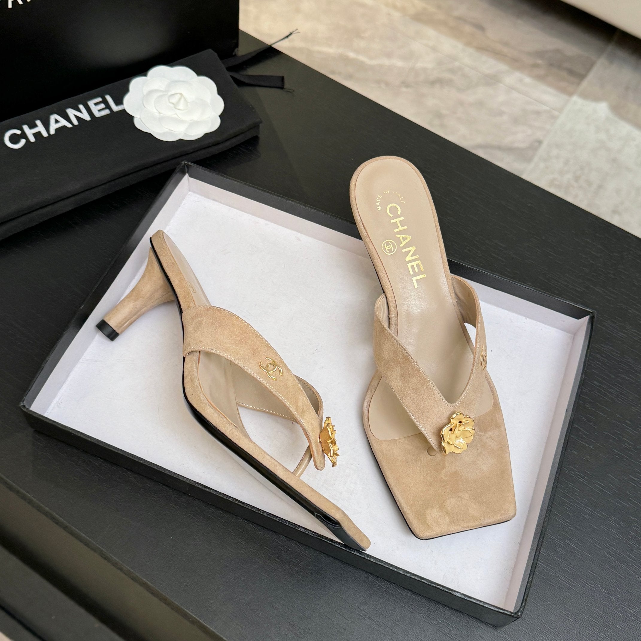 CHANEL 26S CAMELLIA THONG MULE IN BEIGE LAMBSKIN