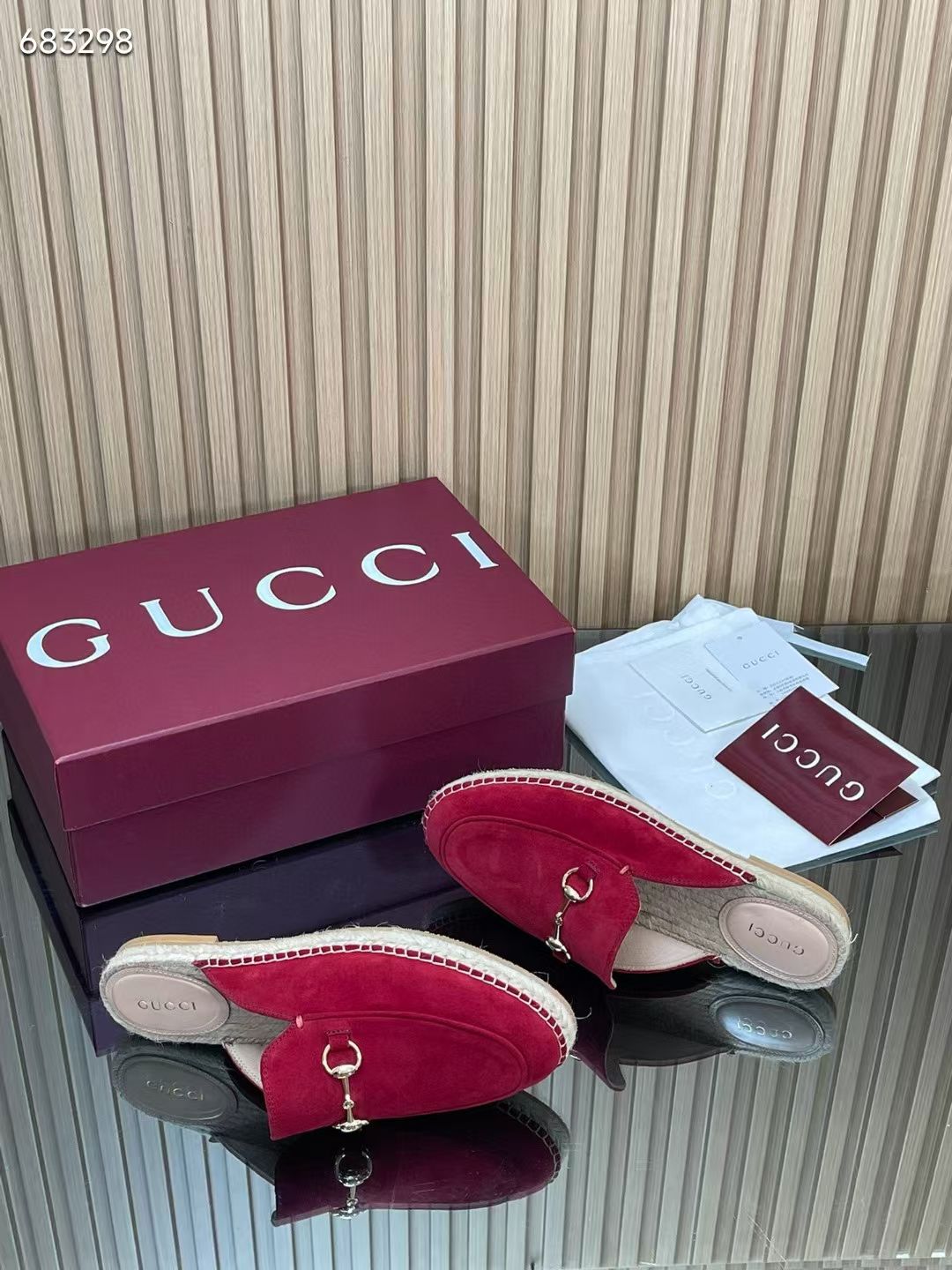 GUCCI 26S LOAFER MULES IN DARK RED SUEDE
