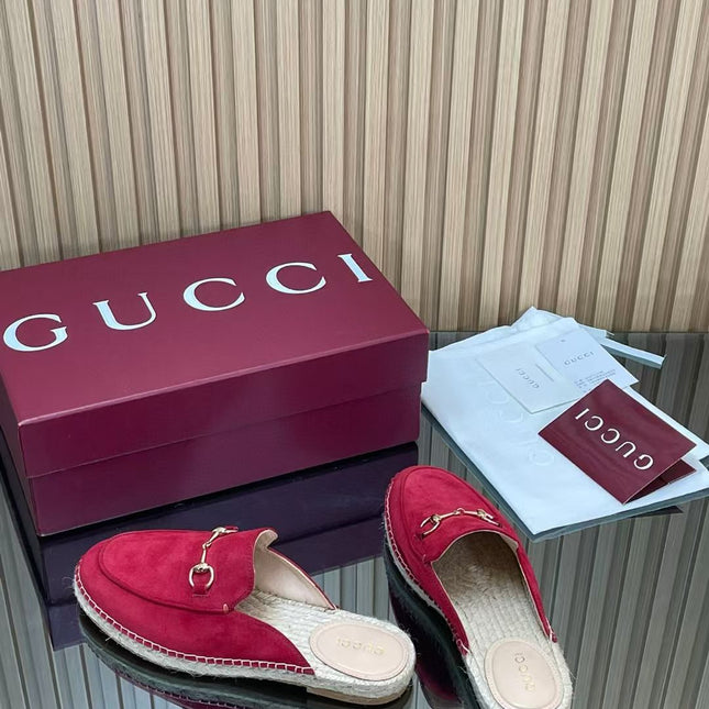 GUCCI 26S LOAFER MULES IN DARK RED SUEDE
