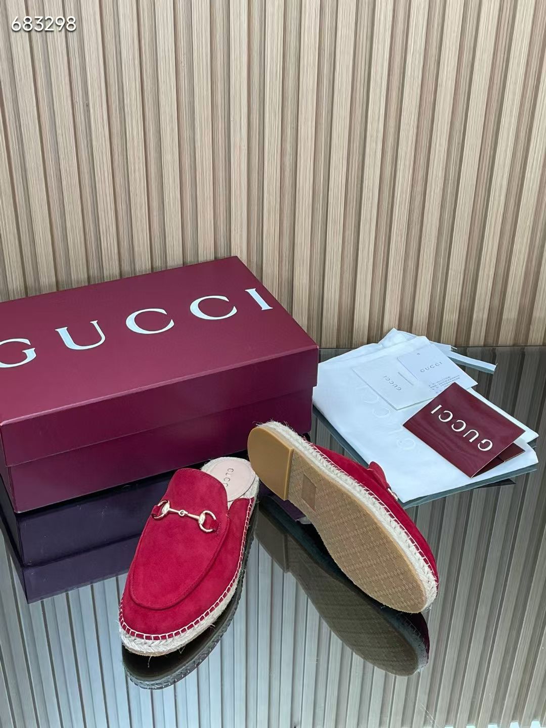 GUCCI 26S LOAFER MULES IN DARK RED SUEDE