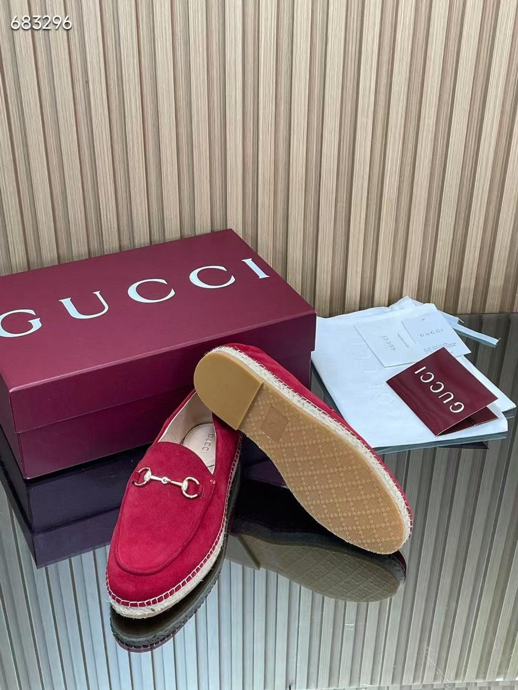 GUCCI 26S LOAFER IN DARK RED SUEDE