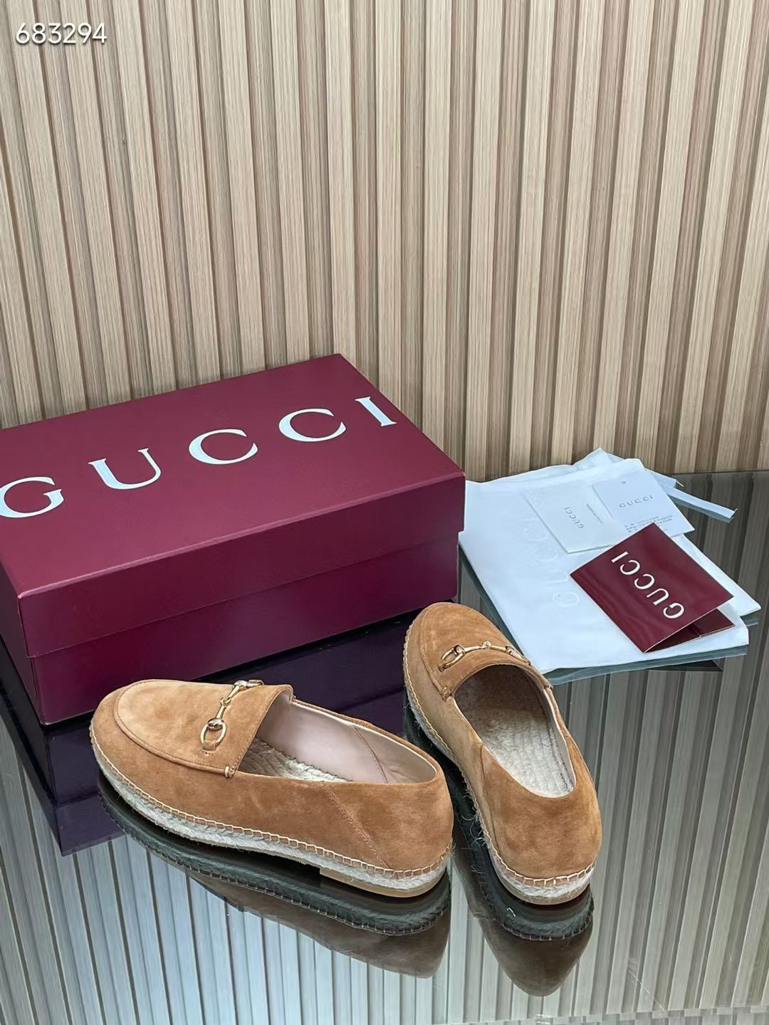 GUCCI 26S LOAFER IN BROWN SUEDE