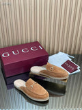 GUCCI 26S LOAFER MULES IN BROWN SUEDE