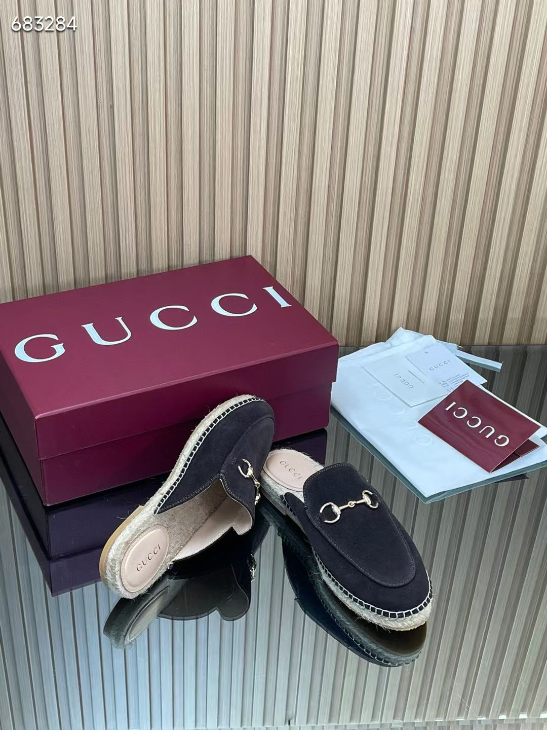 GUCCI 26S LOAFER MULES IN BLACK SUEDE