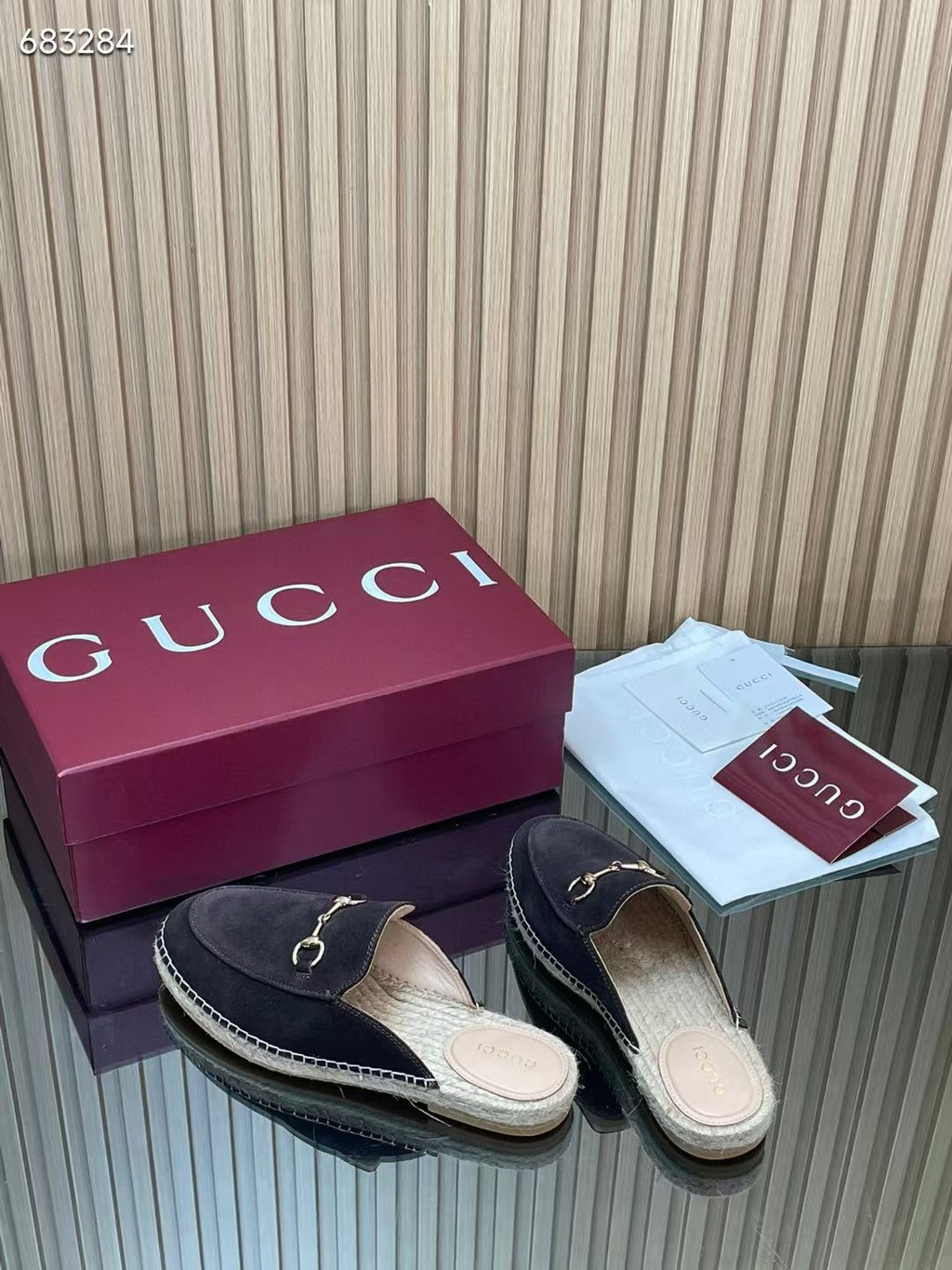 GUCCI 26S LOAFER MULES IN BLACK SUEDE