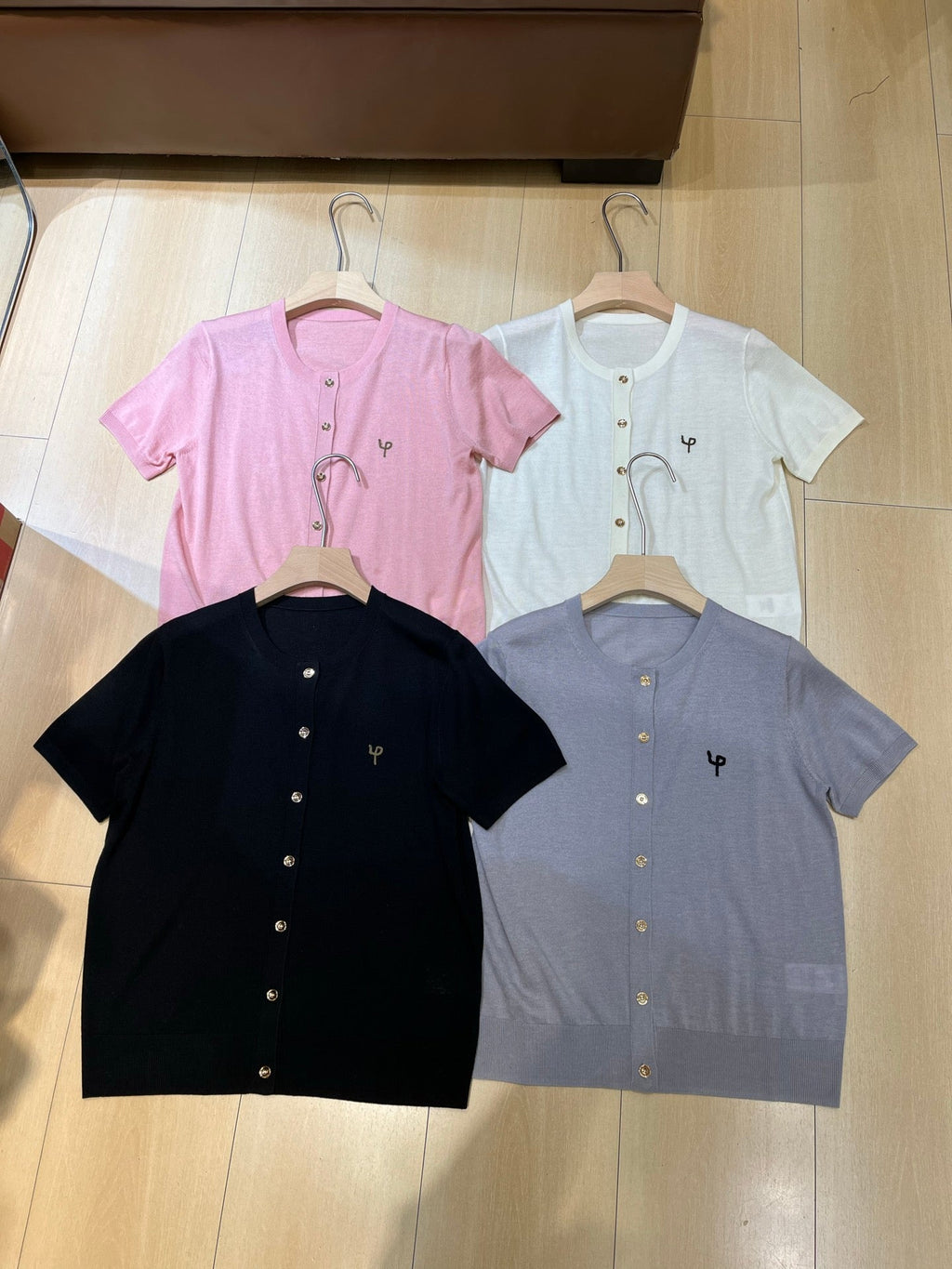 LORO PIANA 26S SHORT SLEEVE CARDIGAN 842
