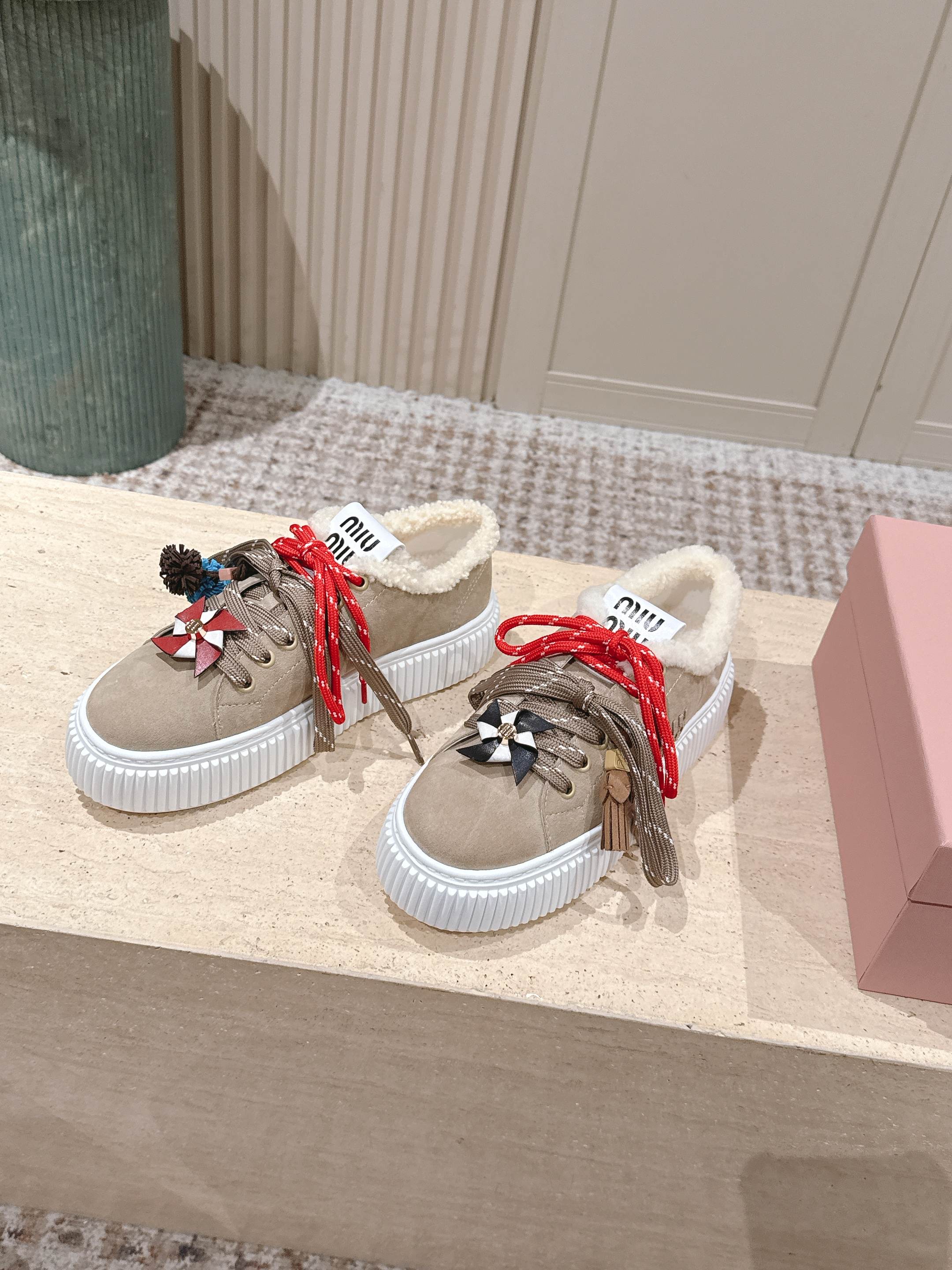 MIUMIU 25S SNEAKERS 50MM IN DARK BEIGE SUEDE WITH SHEARLING