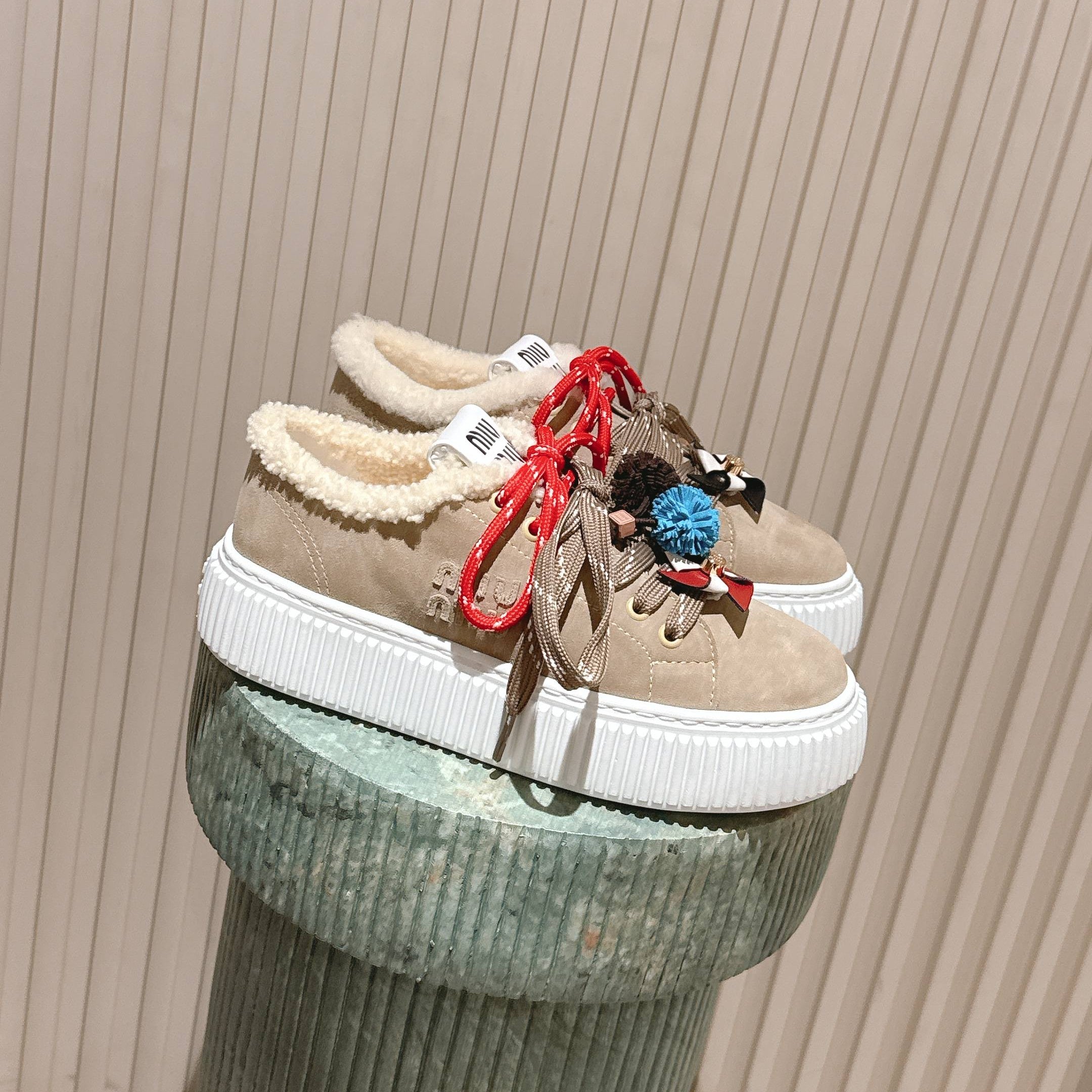MIUMIU 25S SNEAKERS 50MM IN DARK BEIGE SUEDE WITH SHEARLING